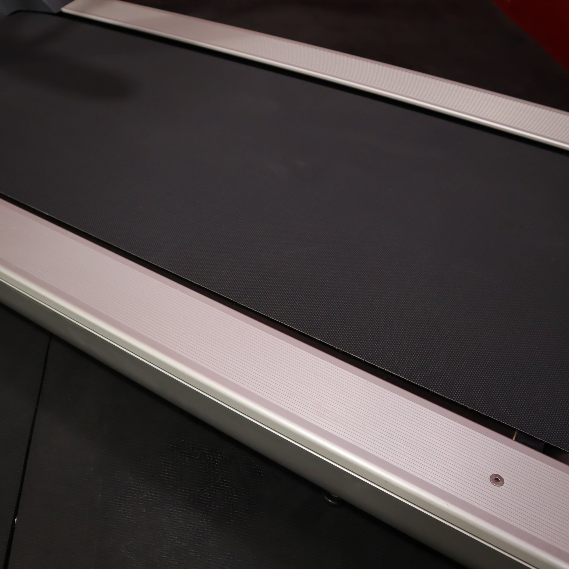 Precor 932i Treadmill (Remanufactured)