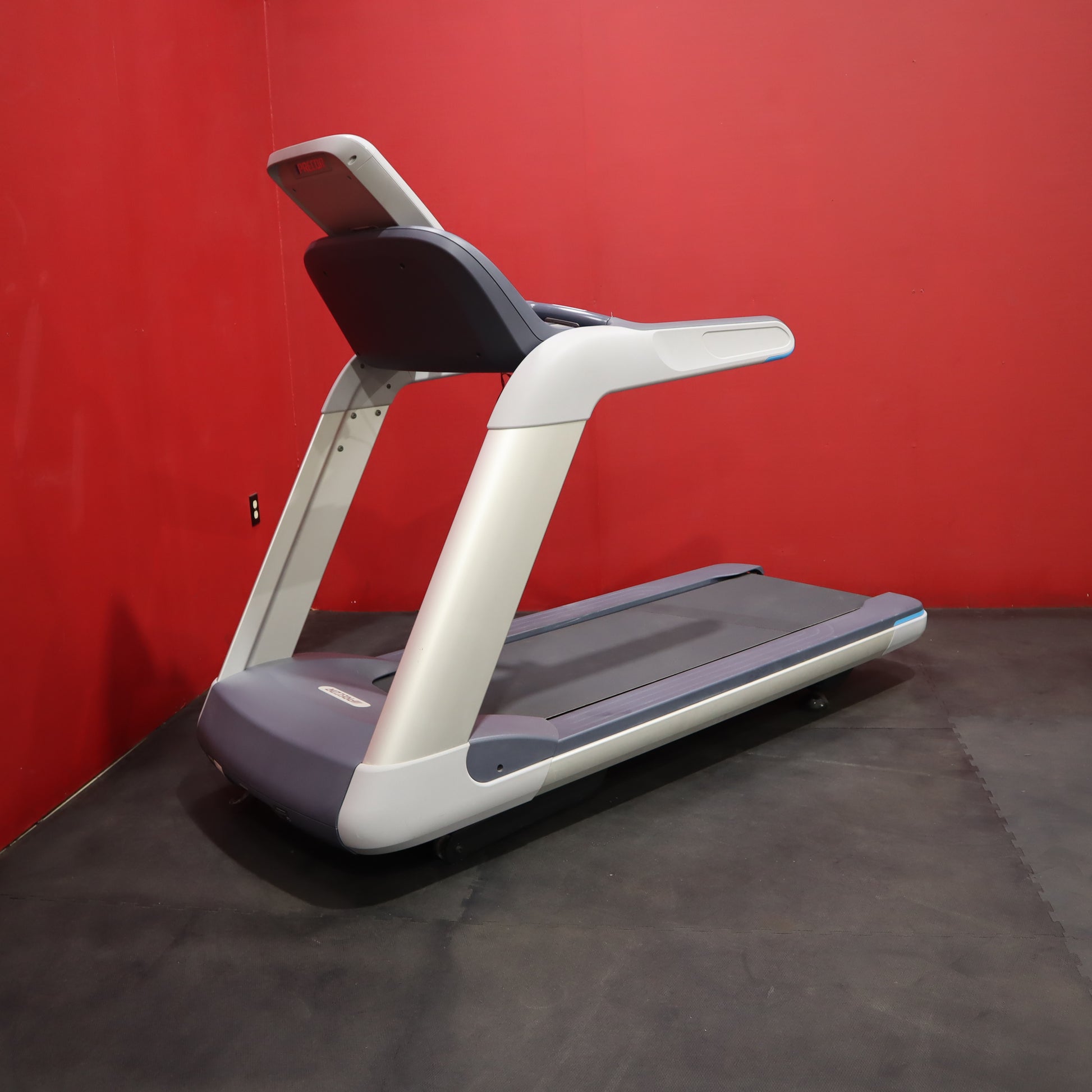 Precor TRM 835 Treadmill w/ P30 Console (Remanufactured)