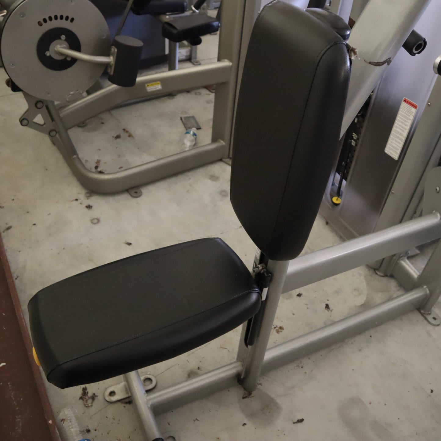 Precor EFX 835 Total Body Elliptical Trainer w/P30 Console (Converging Crossramp) *Refurbished*