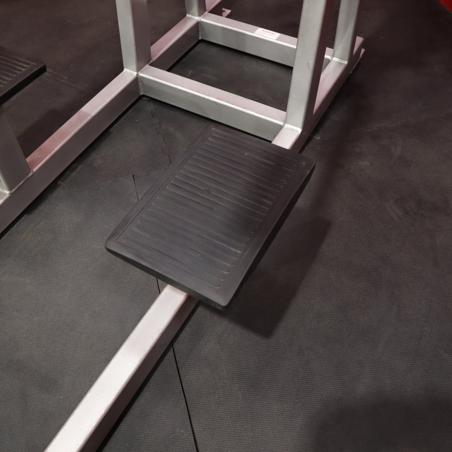 Star Trac F-617 Pull Up/Dip/Leg Raise (Refurbished)