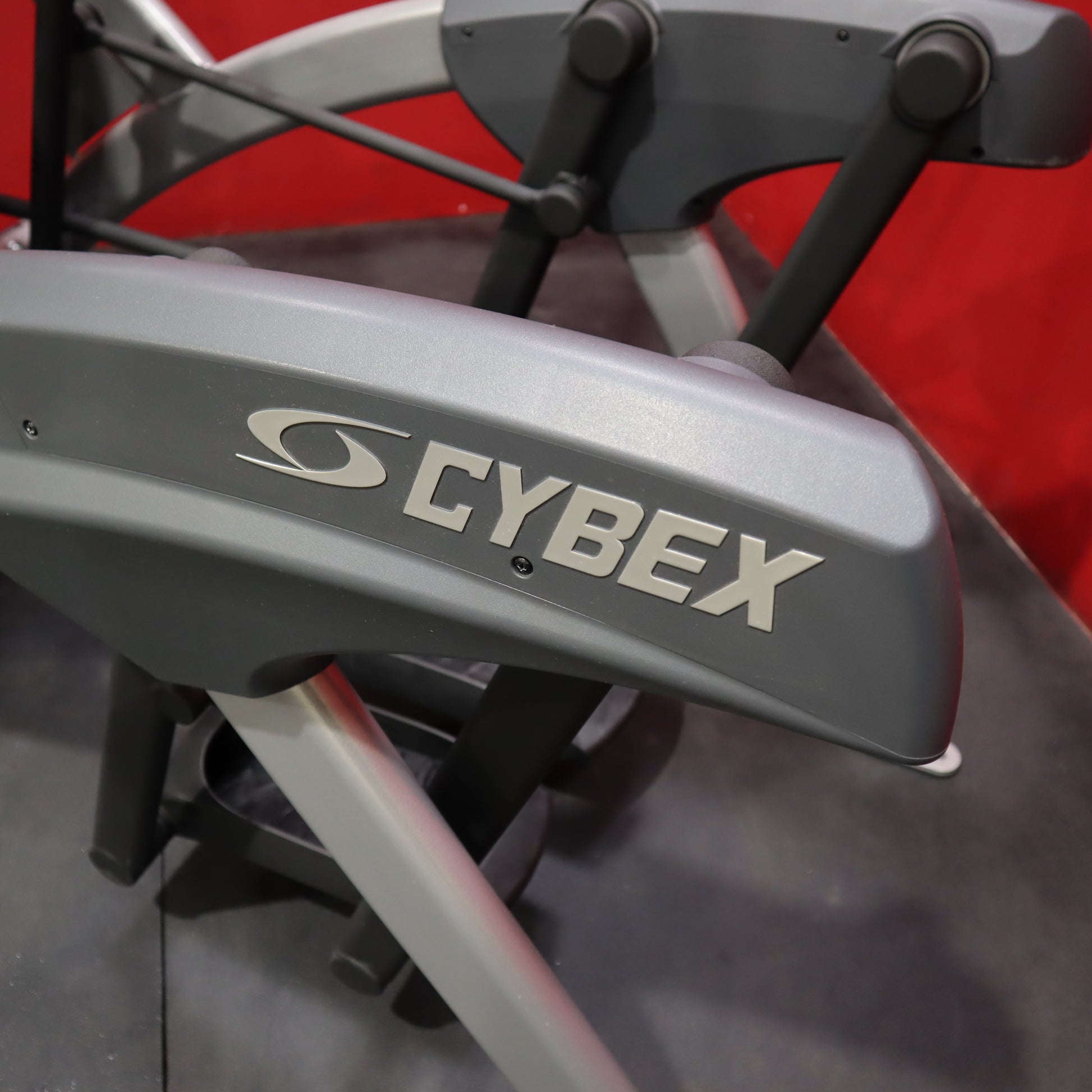 Cybex 626AT Arc Trainer (Remanufactured)