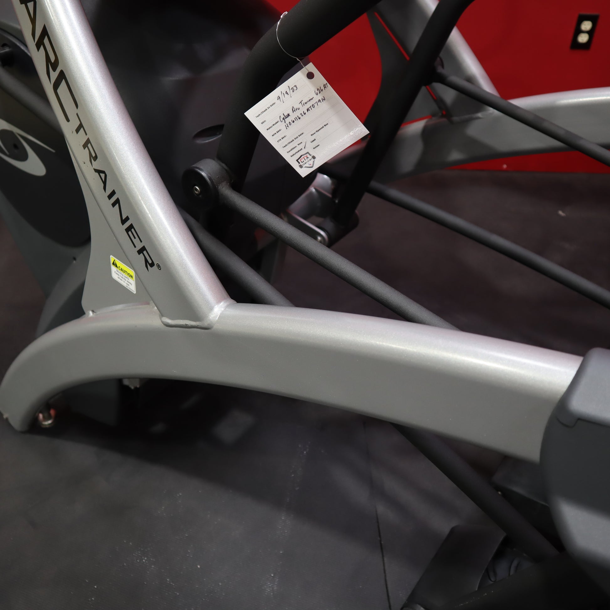 Cybex 626AT Arc Trainer (Remanufactured)