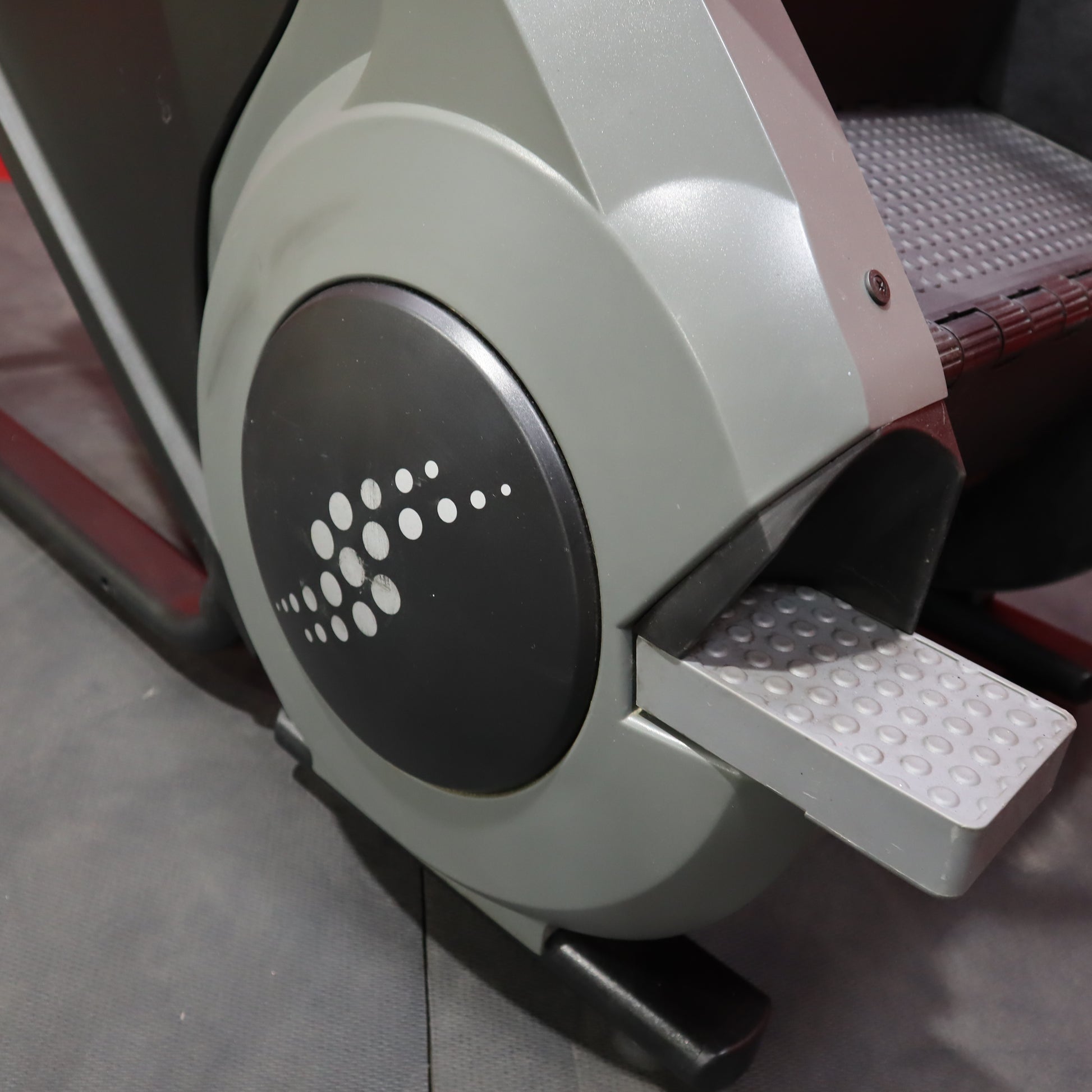 StairMaster SM5 StepMill w/10" TSE-1 Display (Remanufactured)