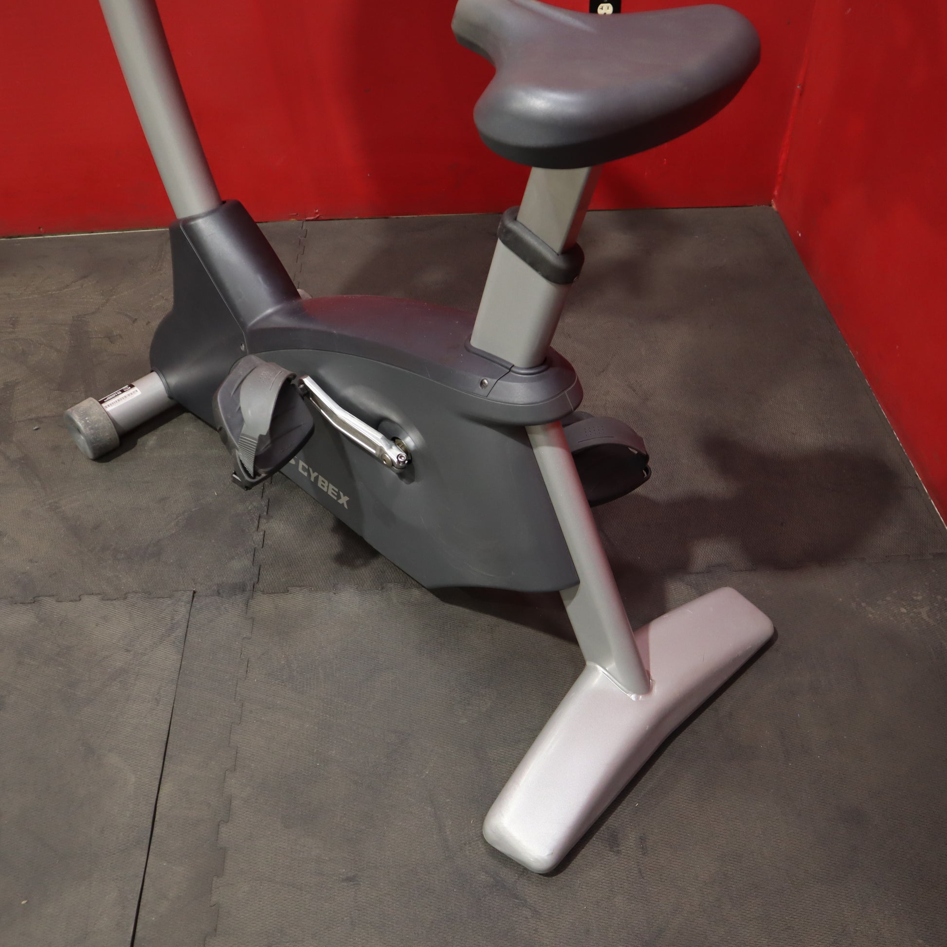 Cybex 625c Upright Bike (Remanufactured)