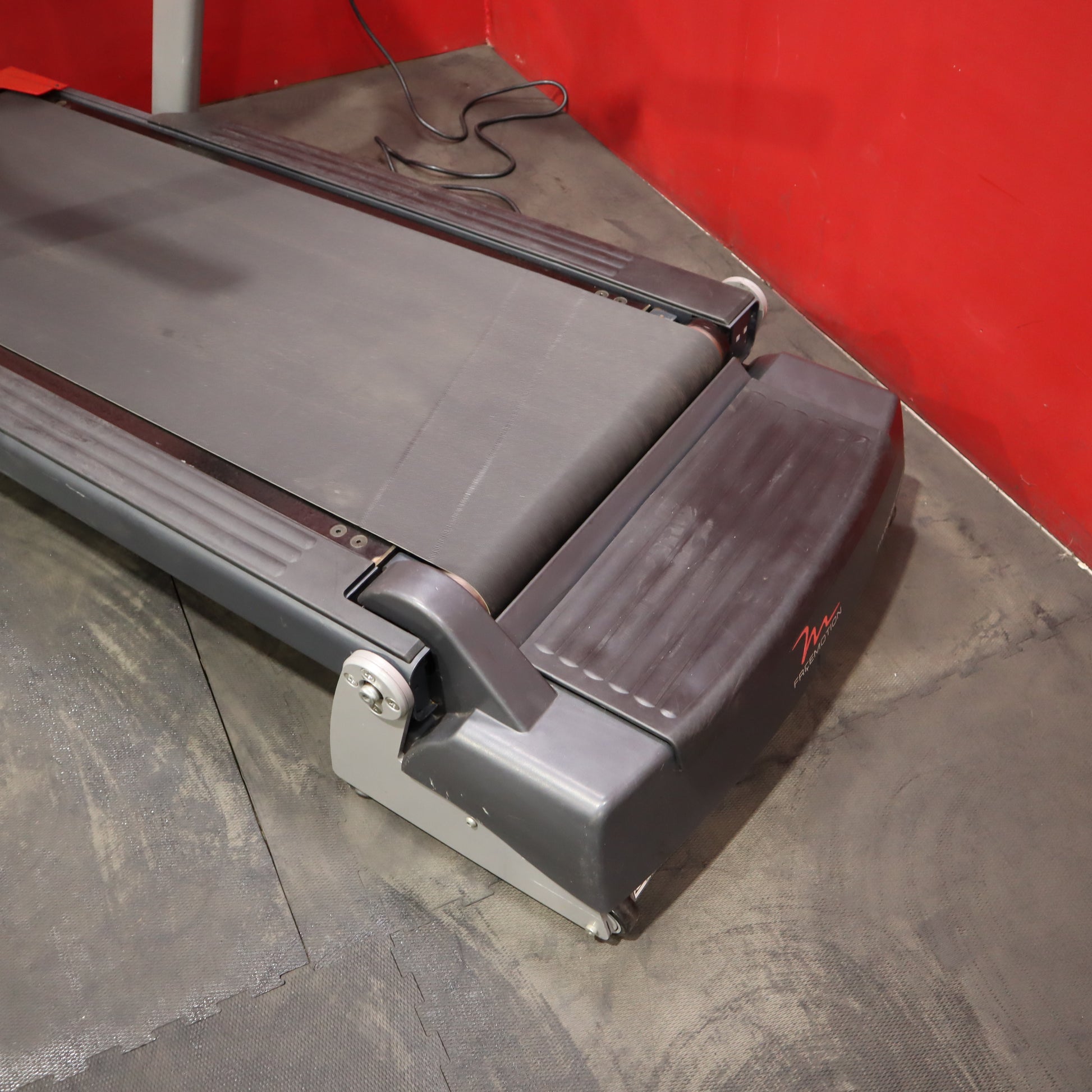 FreeMotion I11.9 Incline Trainer Treadmill (Remanufactured)