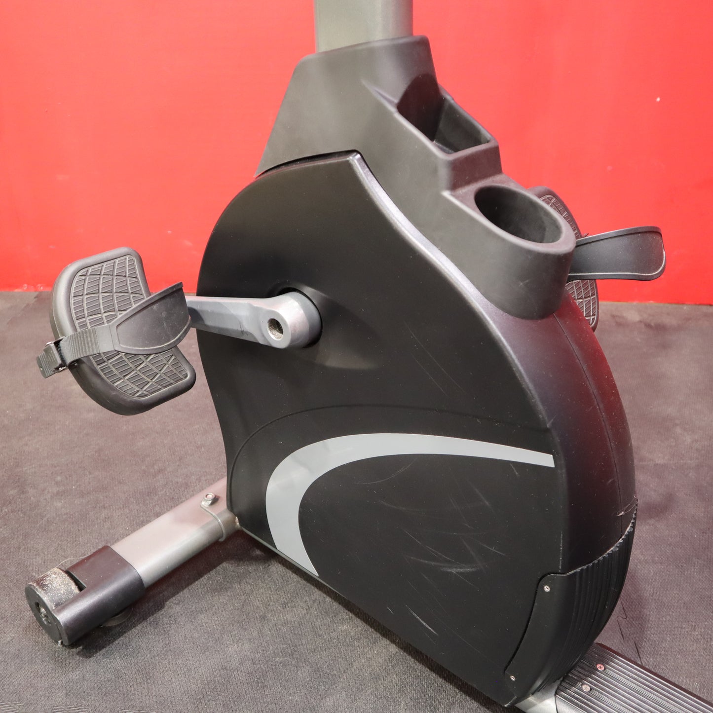 True Fitness 900 Recumbent Bike (Refurbished)