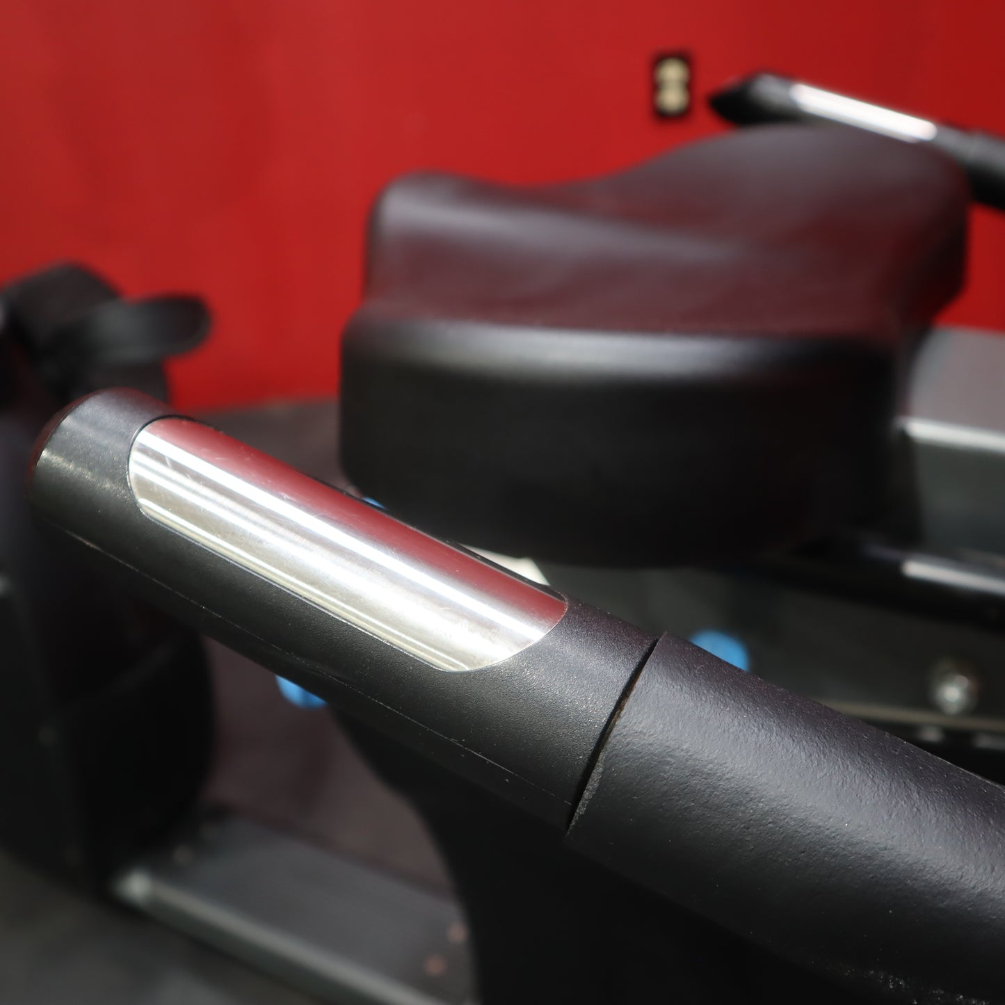 True Fitness 900 Recumbent Bike (Refurbished)