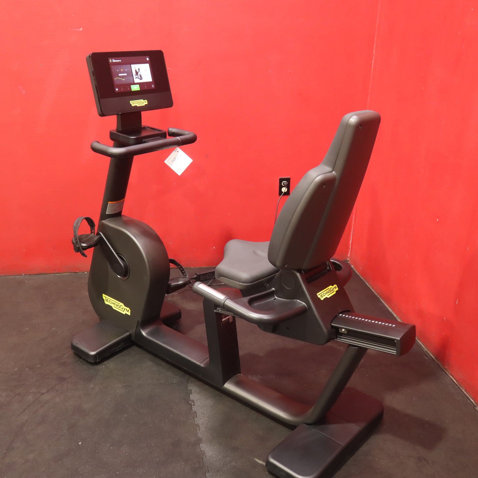 Technogym Excite Live 10" Recumbent Bike (Remanufactured)