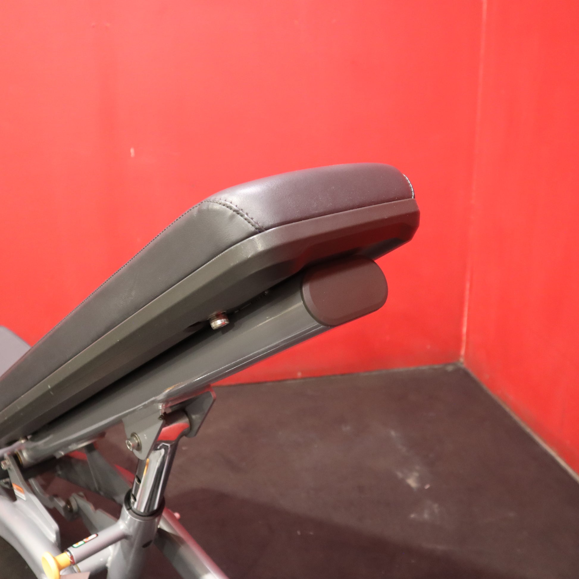 Matrix Aura Multi-Adjustable Bench (Remanufactured)