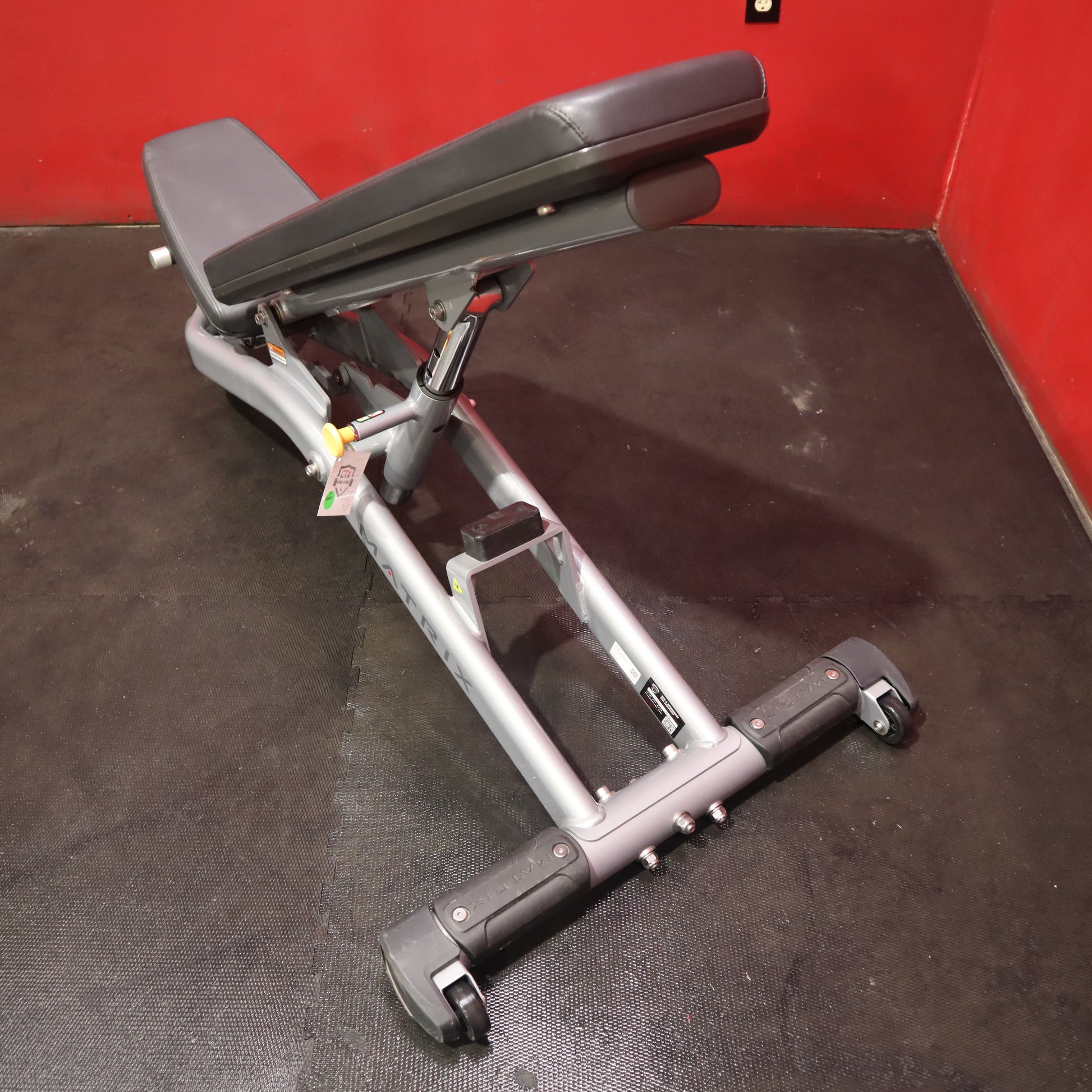 Matrix Aura Multi-Adjustable Bench (Remanufactured)