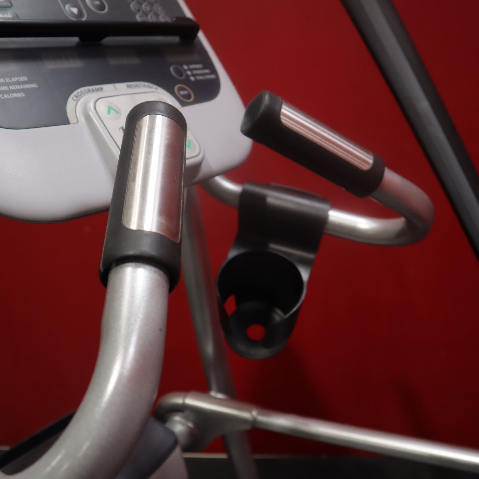 Precor EFX 536i Elliptical w/ Experience Console (Reacondicionado)