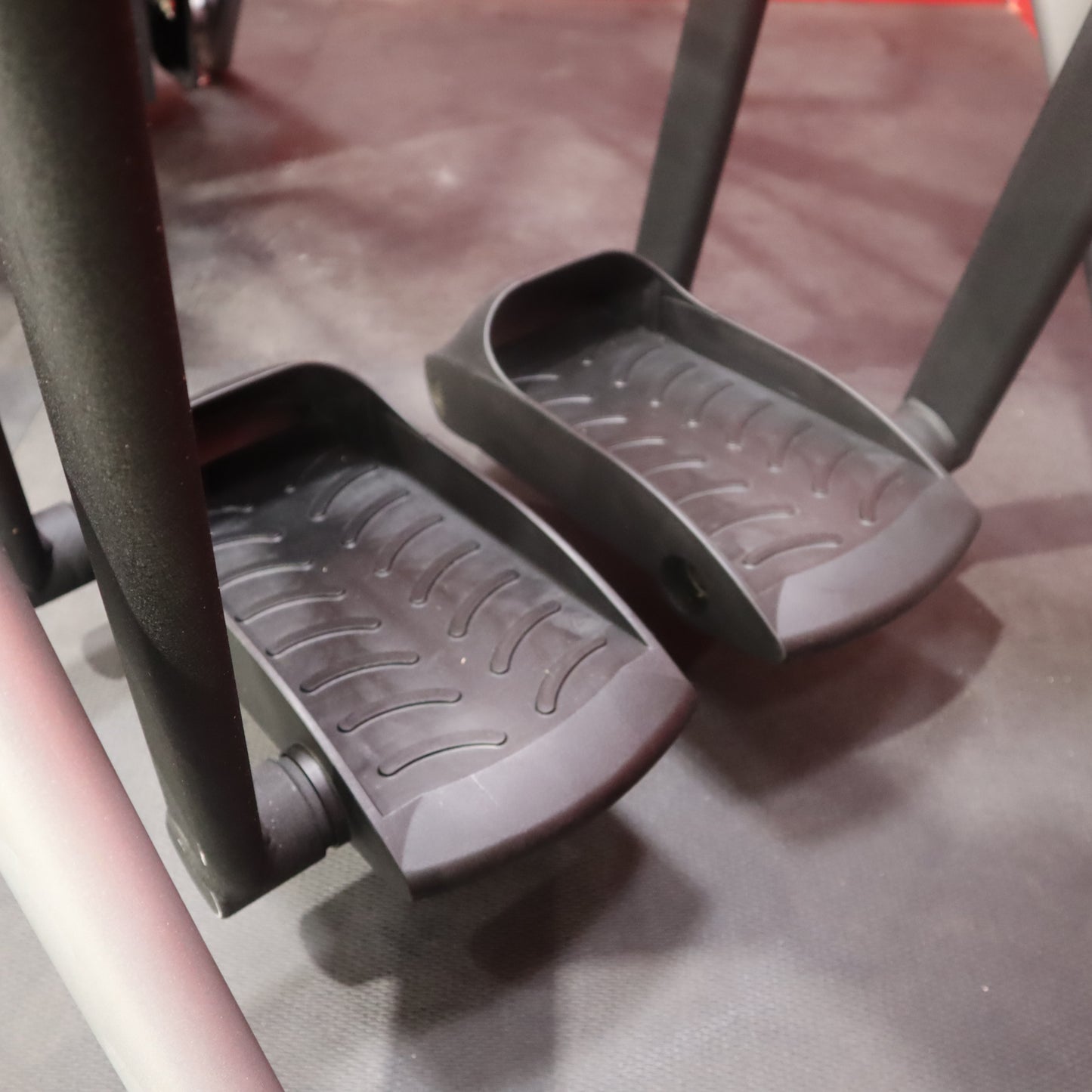 Cybex 625AT Arc Trainer (Refurbished)