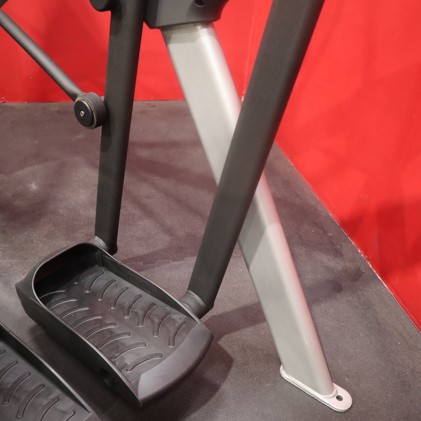Cybex 625AT Arc Trainer (Refurbished)