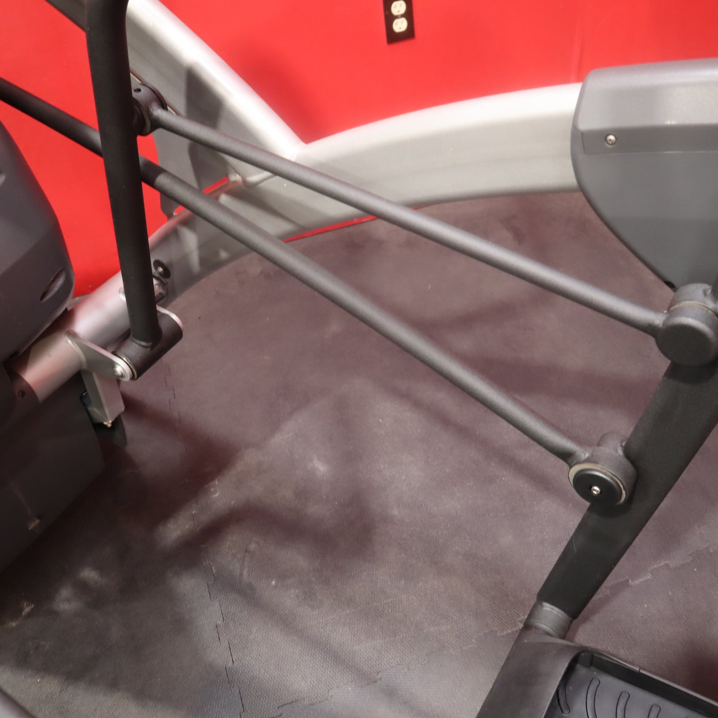 Cybex 625AT Arc Trainer (Refurbished)