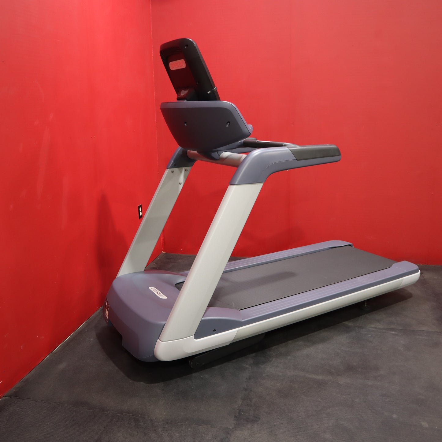 Precor TRM 781 Treadmill w/P82 Touchscreen Console (Refurbished)