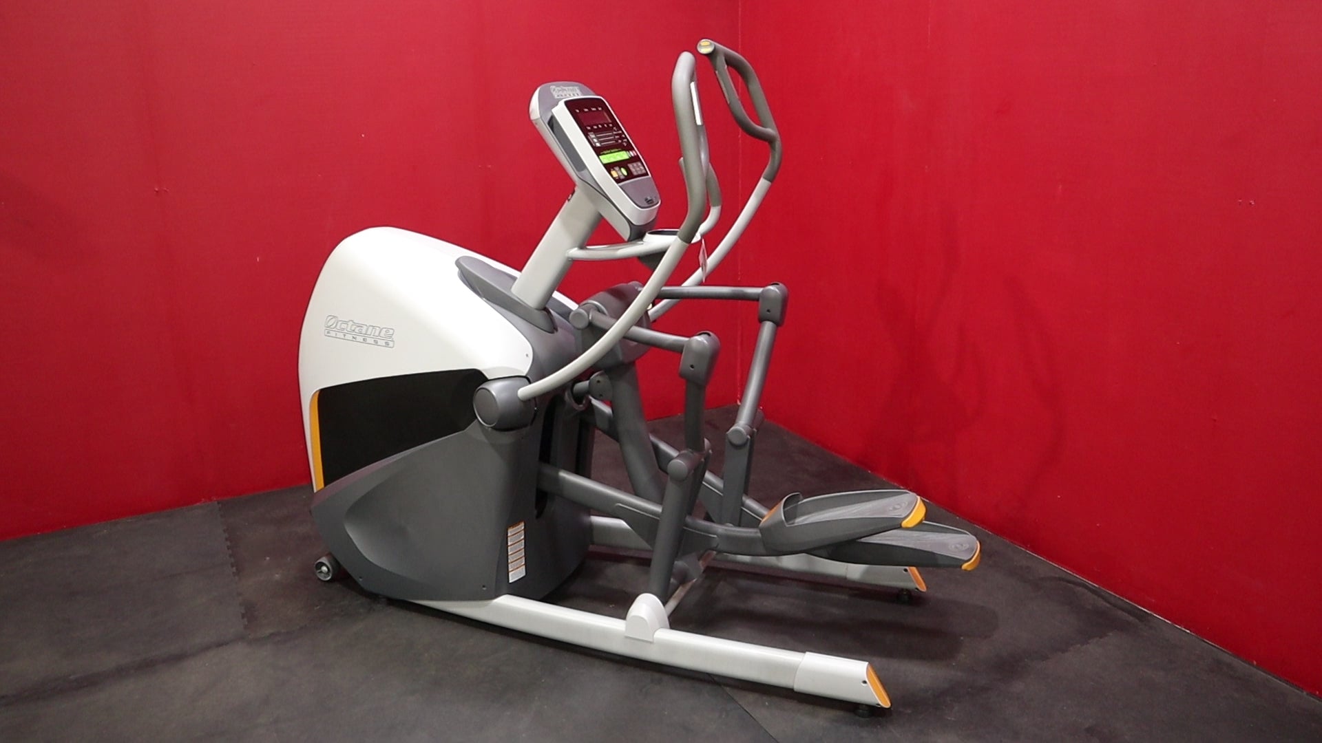 Octane Fitness XT-One Cross Trainer Standing Elliptical (Remanufactured)