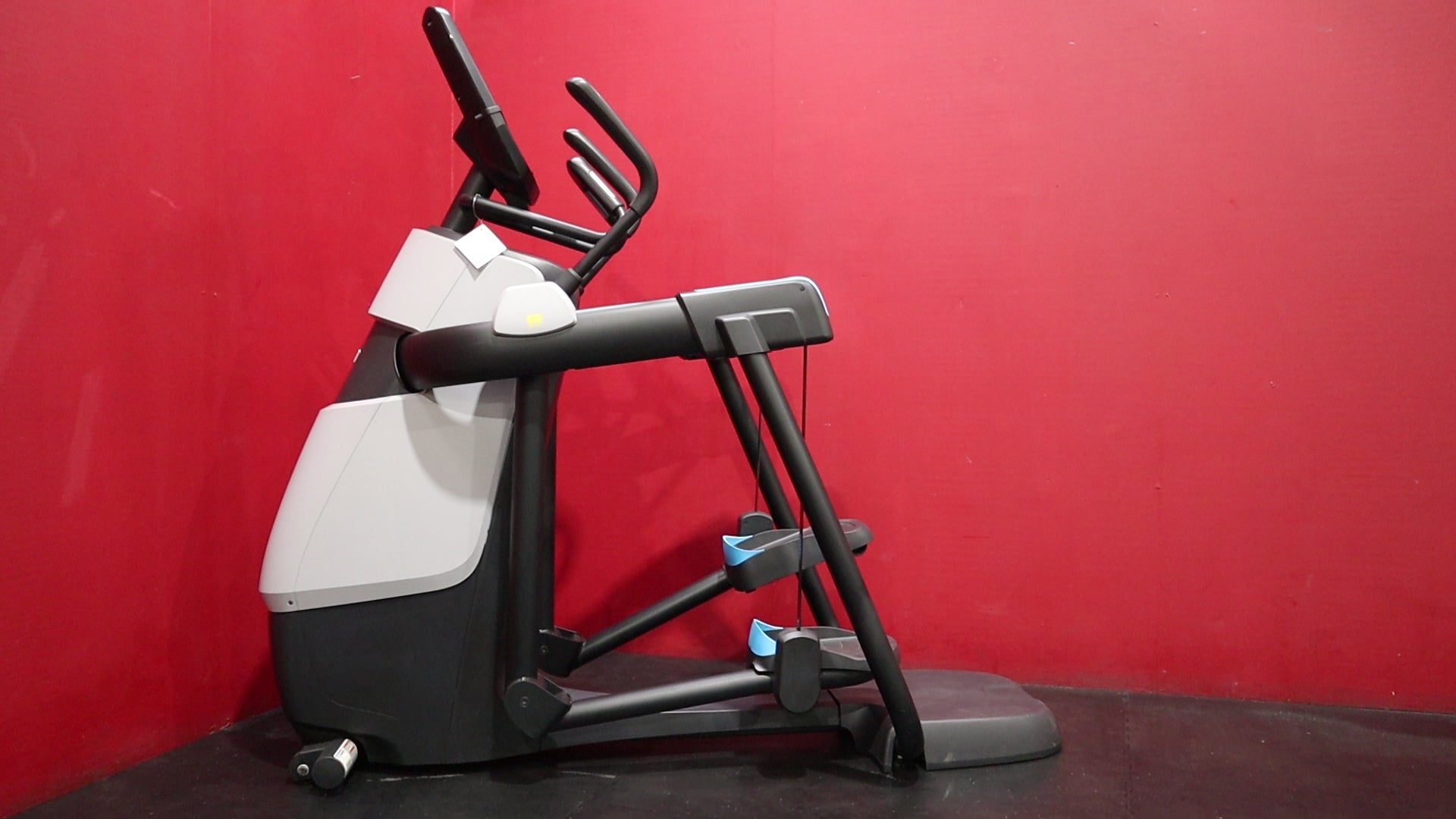 Precor AMT-12 885 Adaptive Motion Trainer w/ P82 Console (Remanufactured)