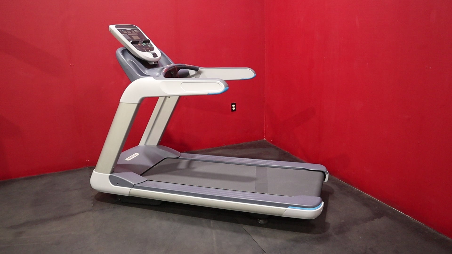 Precor TRM 835 Treadmill w/ P30 Console (Remanufactured)