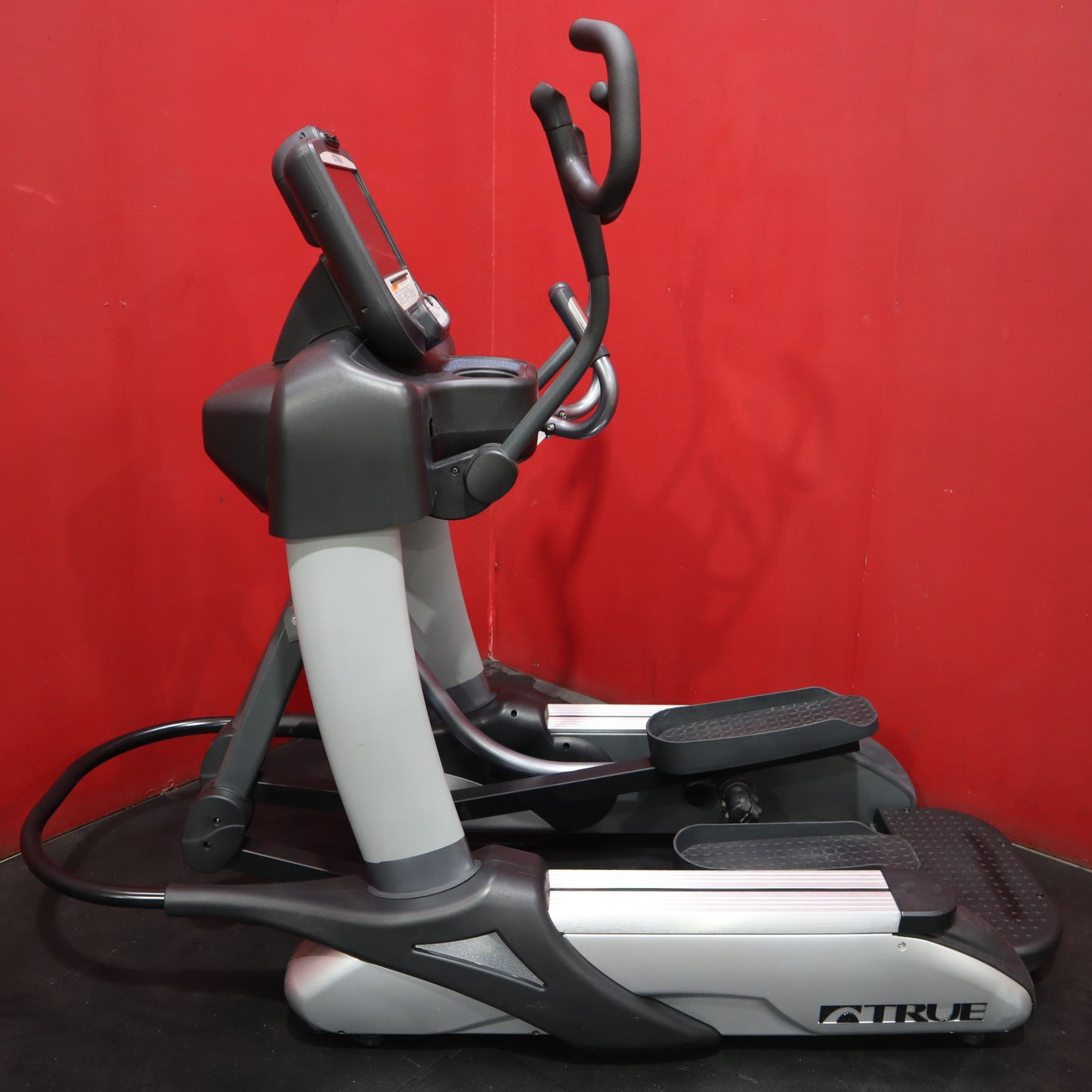 True Fitness XS1000 Elliptical (Refurbished)