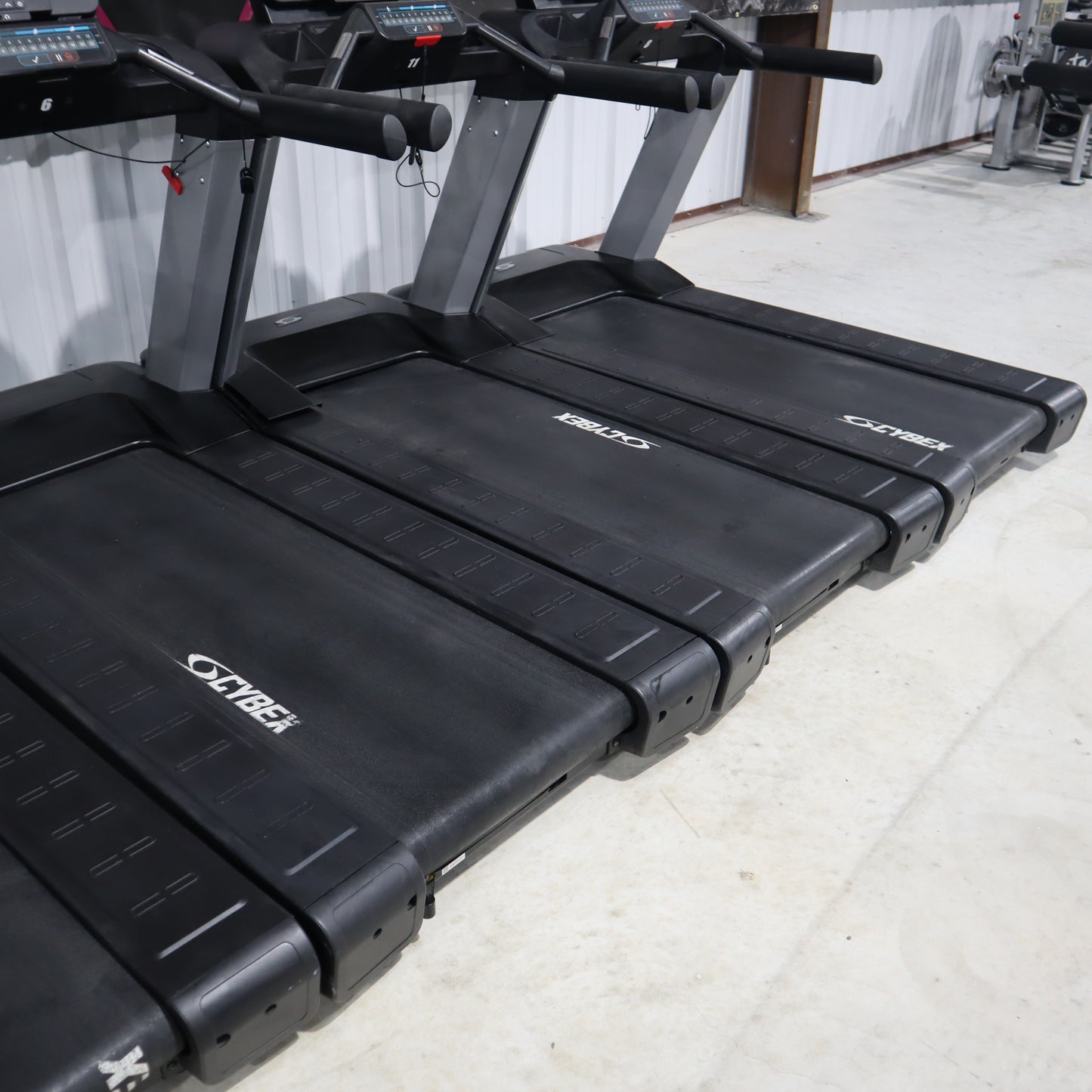 Cybex R Series w/ 50L Console Treadmill Package *4 Units* (Used)