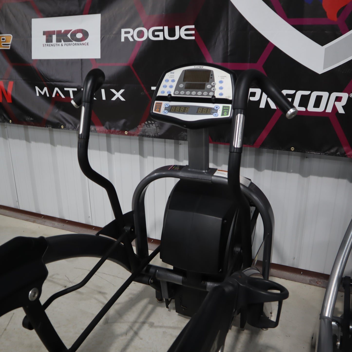 Paquete Cybex Arc Trainer * One 630A Total Body, One 626AT Total Body * (Usado)
