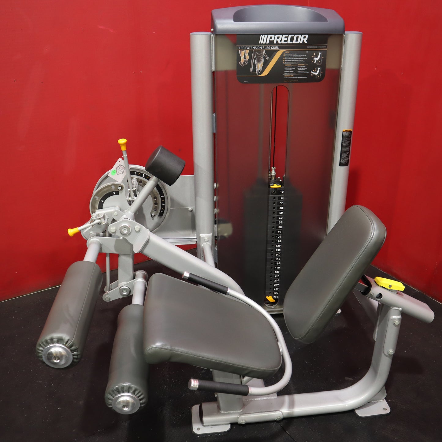 Precor Vitality Series Leg Extension Leg Curl 20031 (Refurbished)