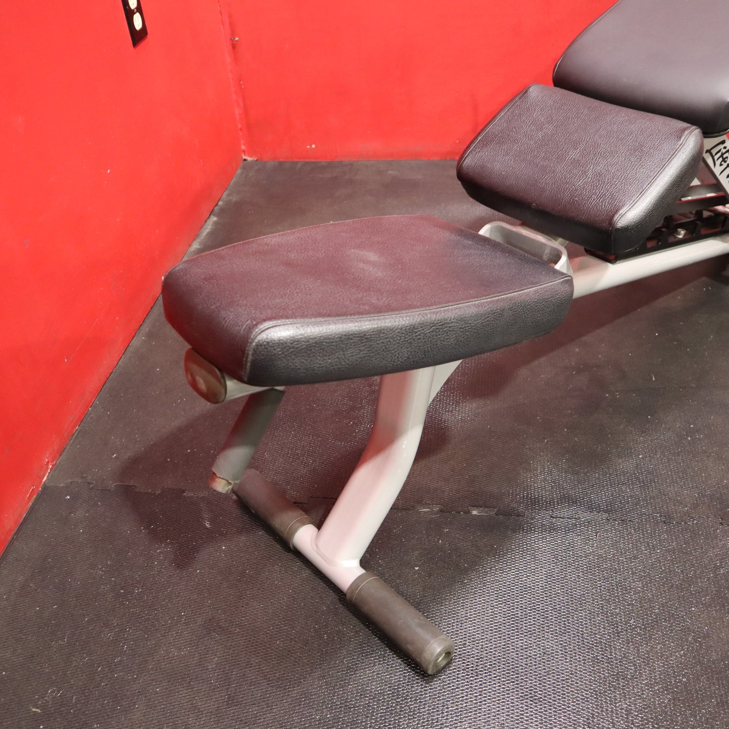 Life Fitness Multi Adjust Bench (Used)