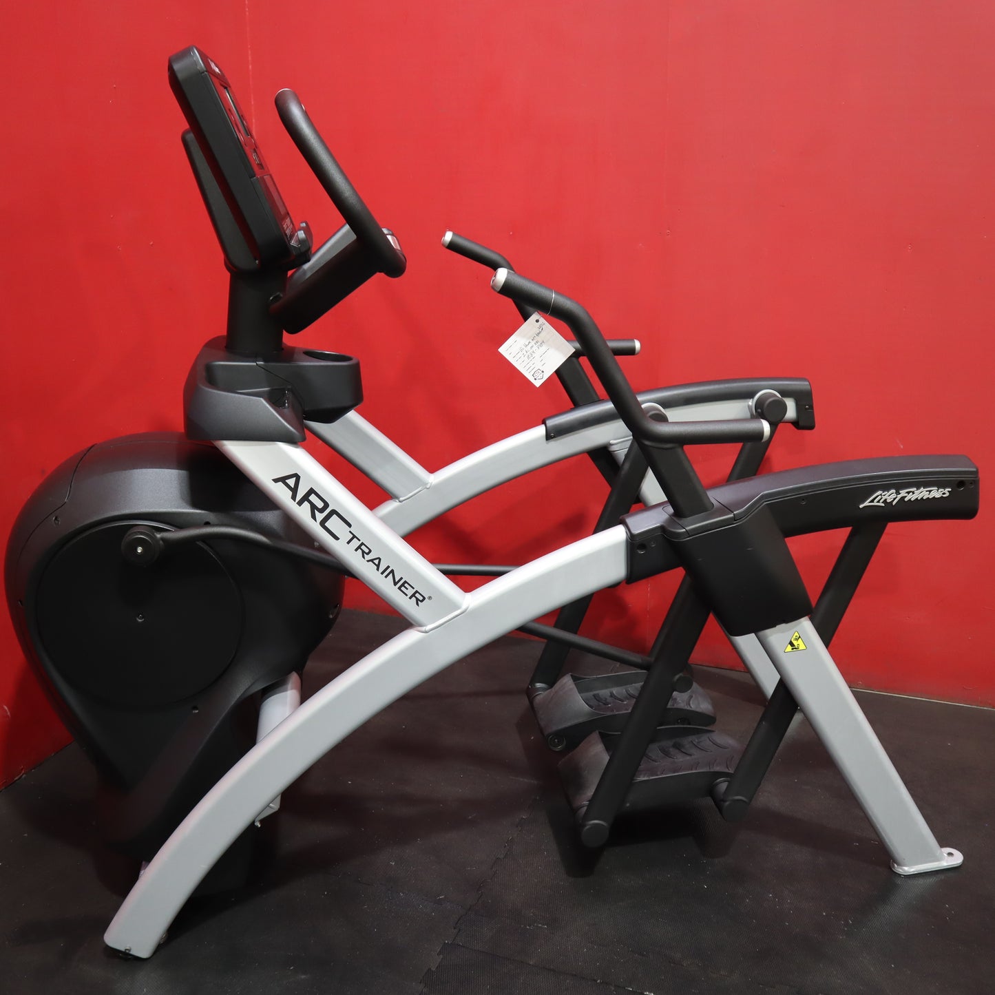 Life Fitness INTLS Total Body Arc Trainer (Refurbished)