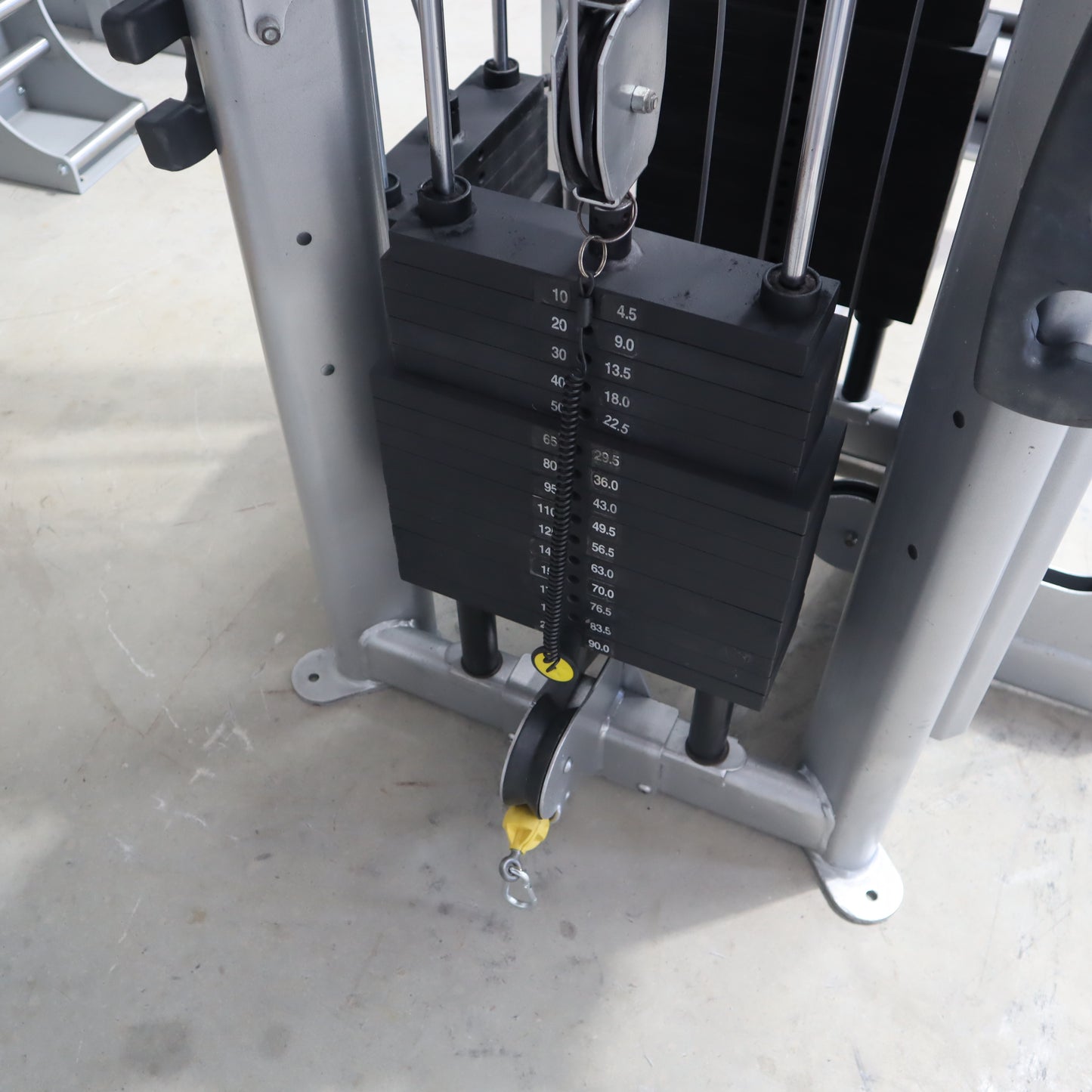 Inventario entrante: Cybex 8 Modular Multi-Station Jungle Gym (reacondicionado)