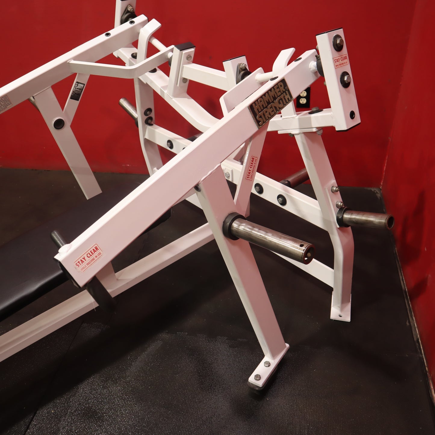 Hammer Strength Plate-Loaded Iso-Lateral Horizontal Bench Press (Refurbished)