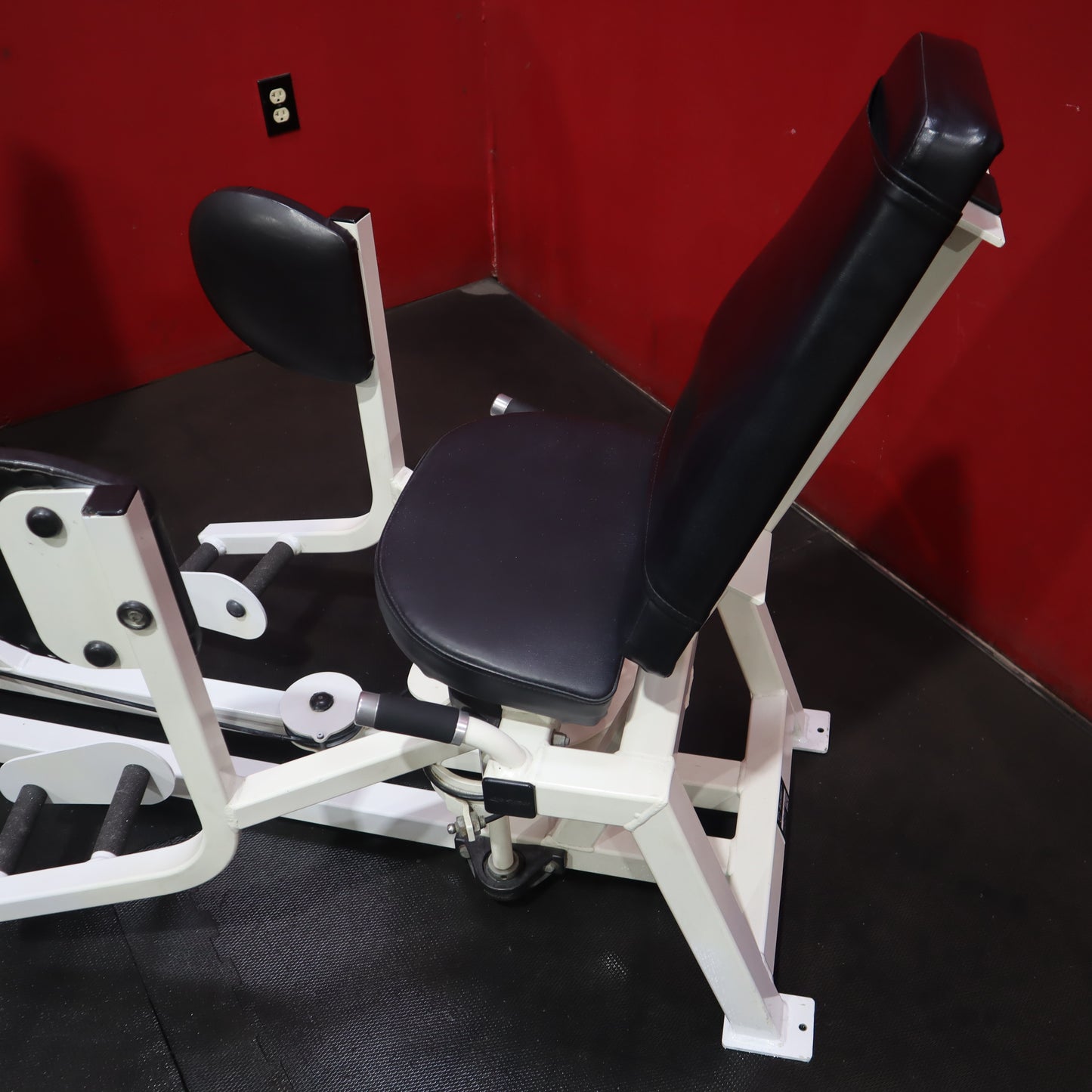 Life Fitness Hip Abductor (Refurbished)