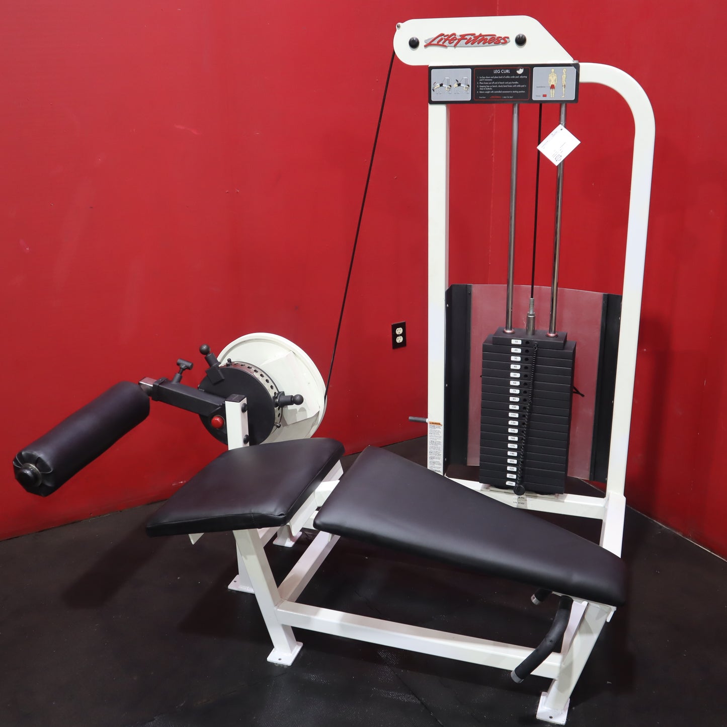 Life Fitness Prone Leg Curl (Refurbished)