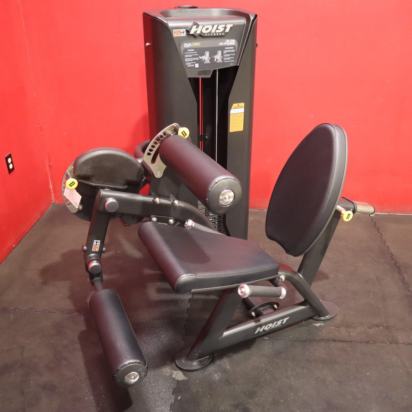 Hoist Fitness HD-3400 Dual Leg Extension/Leg Curl (Refurbished)