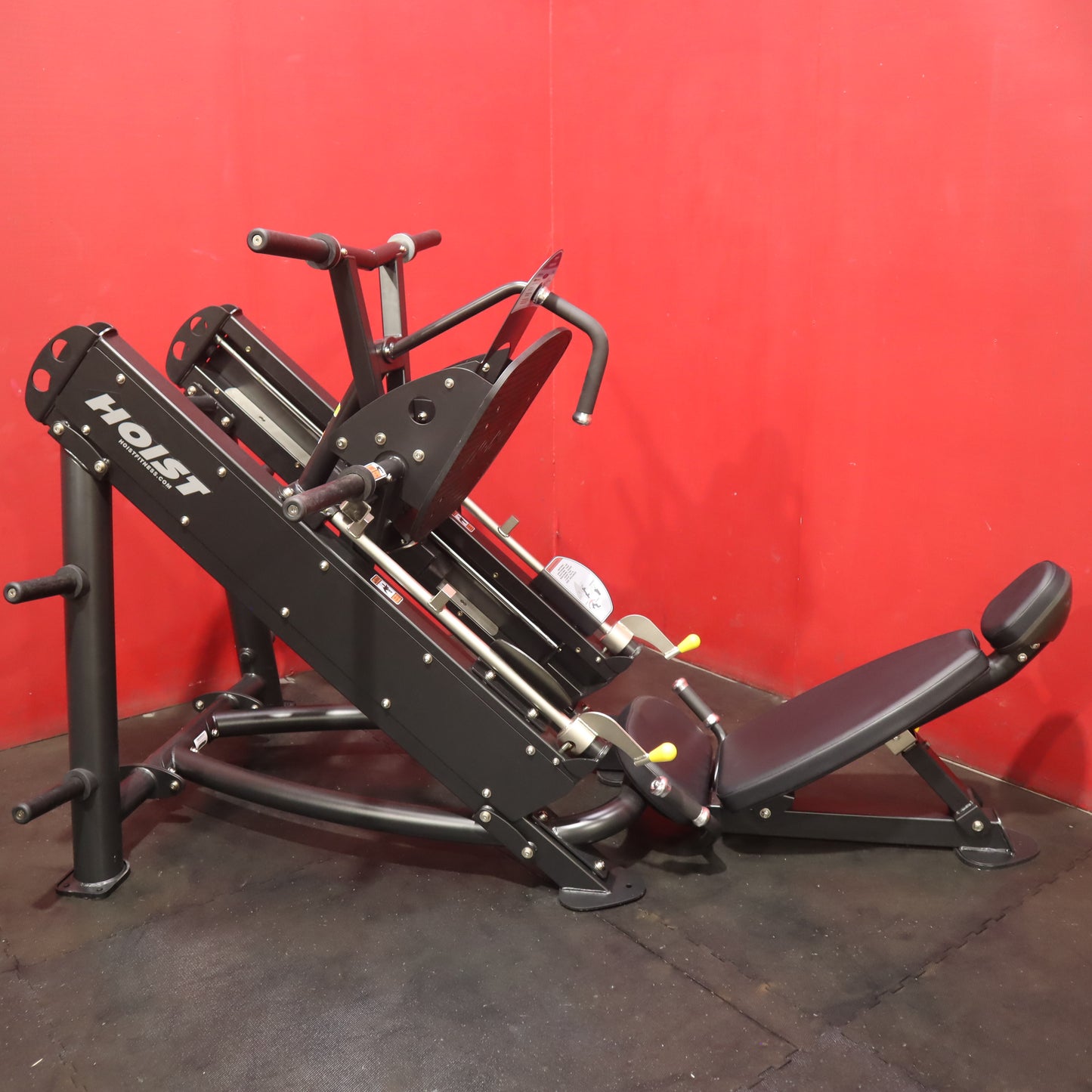 Hoist Linear Leg Press (Refurbished)