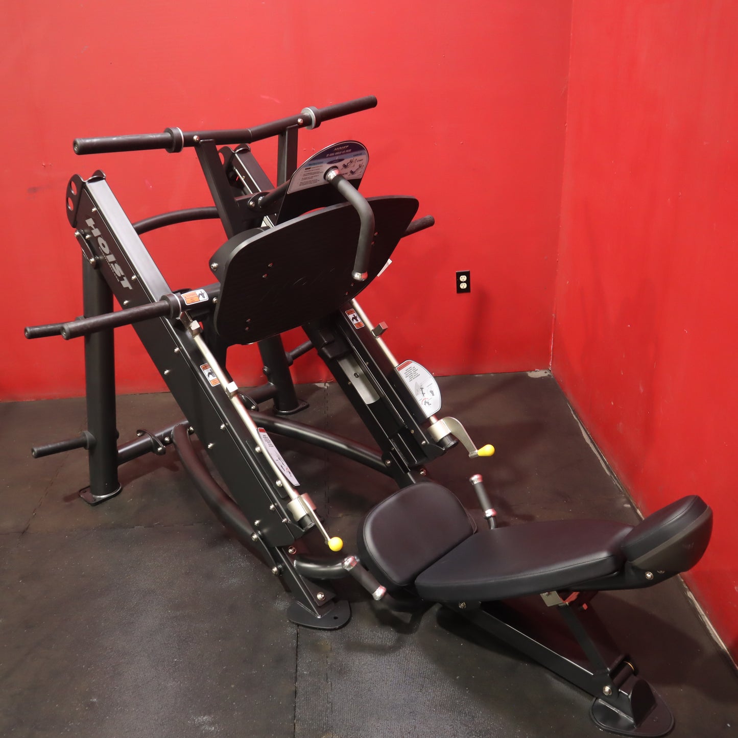 Hoist Linear Leg Press (Refurbished)