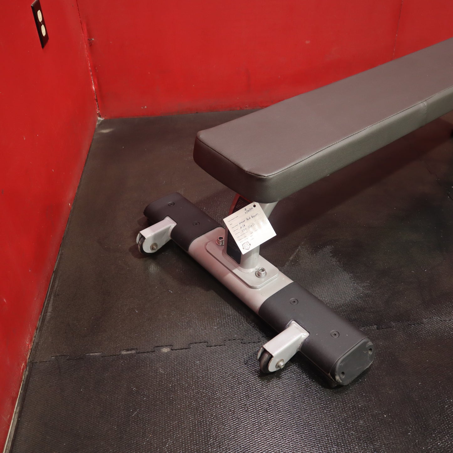 Precor Flat Bench (Refurbished)