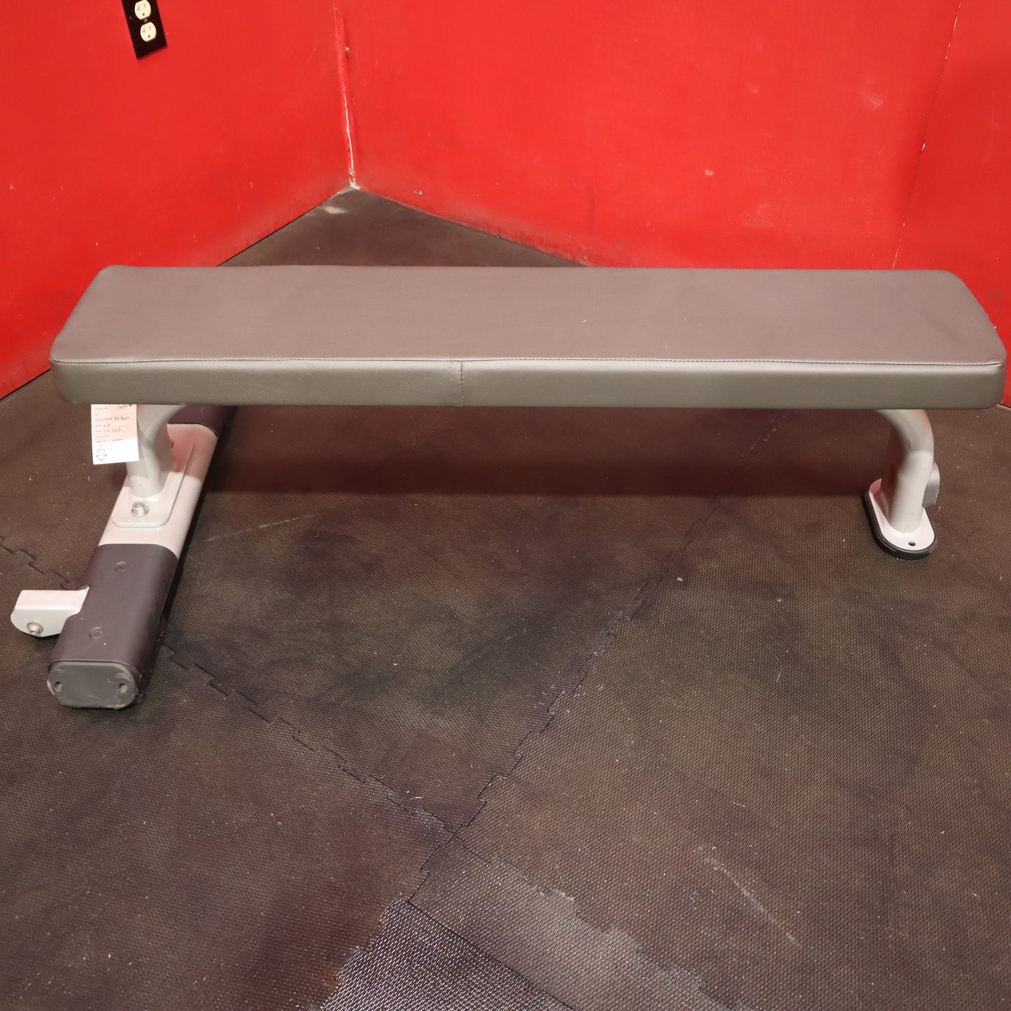 Precor Flat Bench (Refurbished)