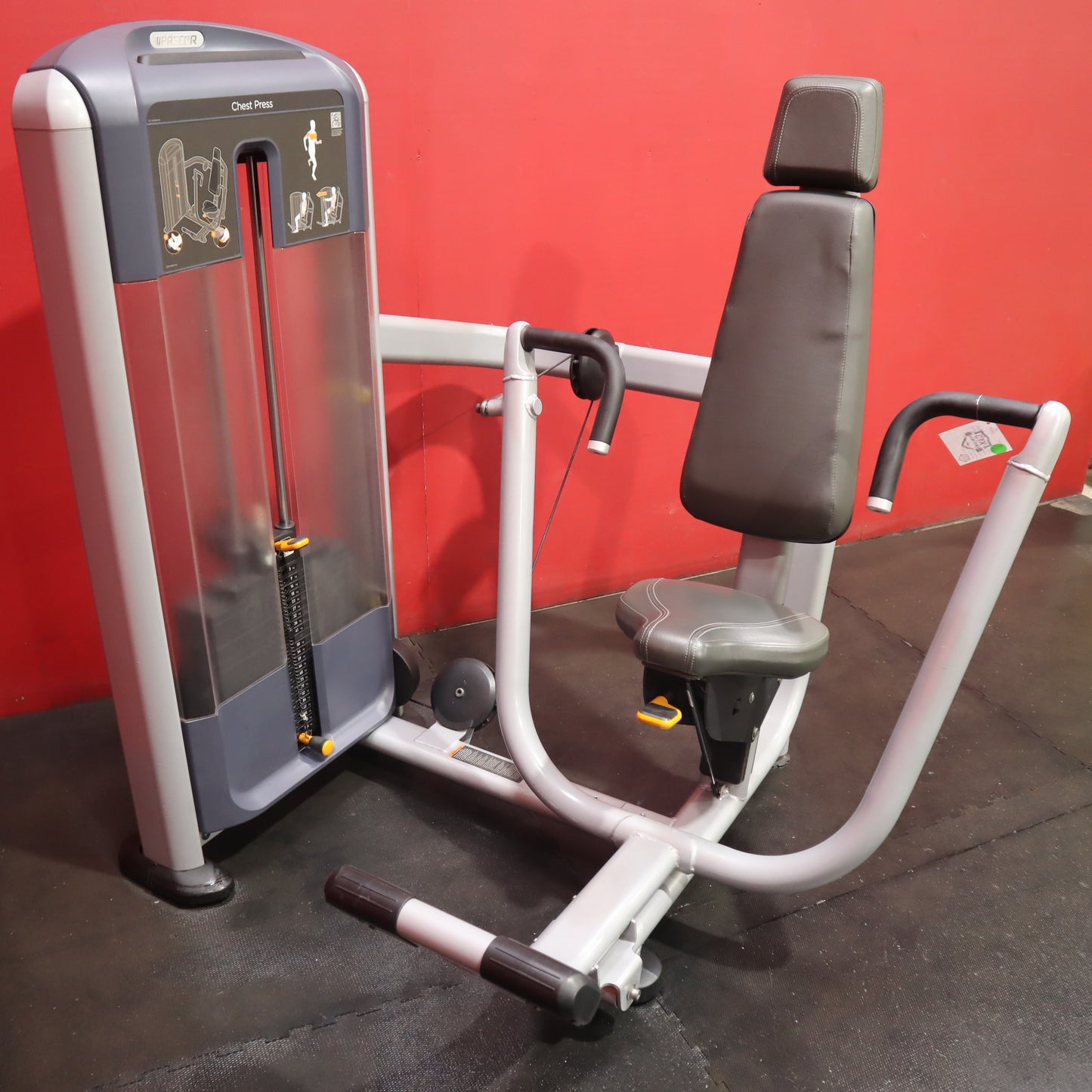 Precor Discovery Series Chest Press (Refurbished)