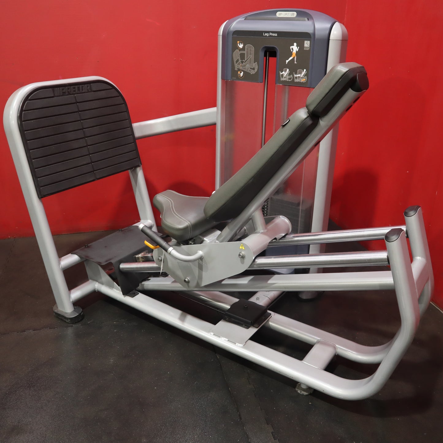 Precor Discovery Series Leg Press (Refurbished)