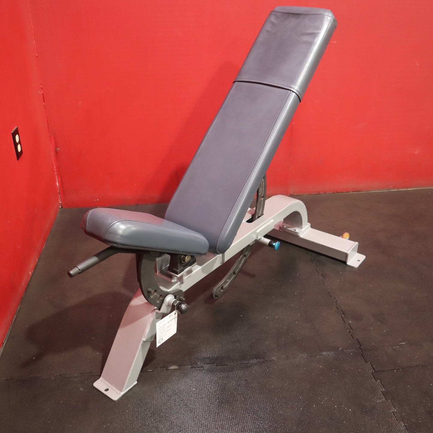 Precor Flat Incline 90 Adjustable Bench (Refurbished)