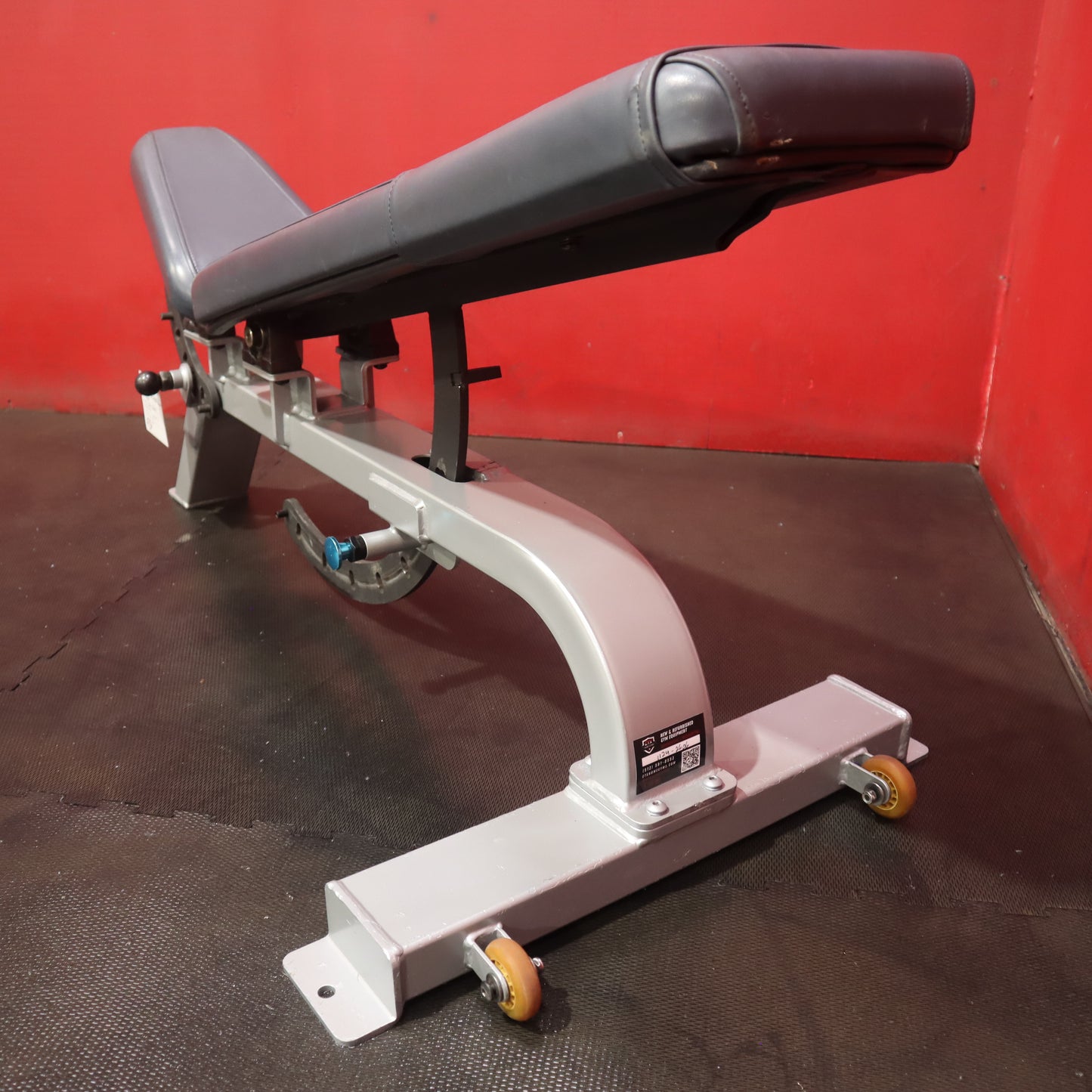 Precor Flat Incline 90 Adjustable Bench (Refurbished)