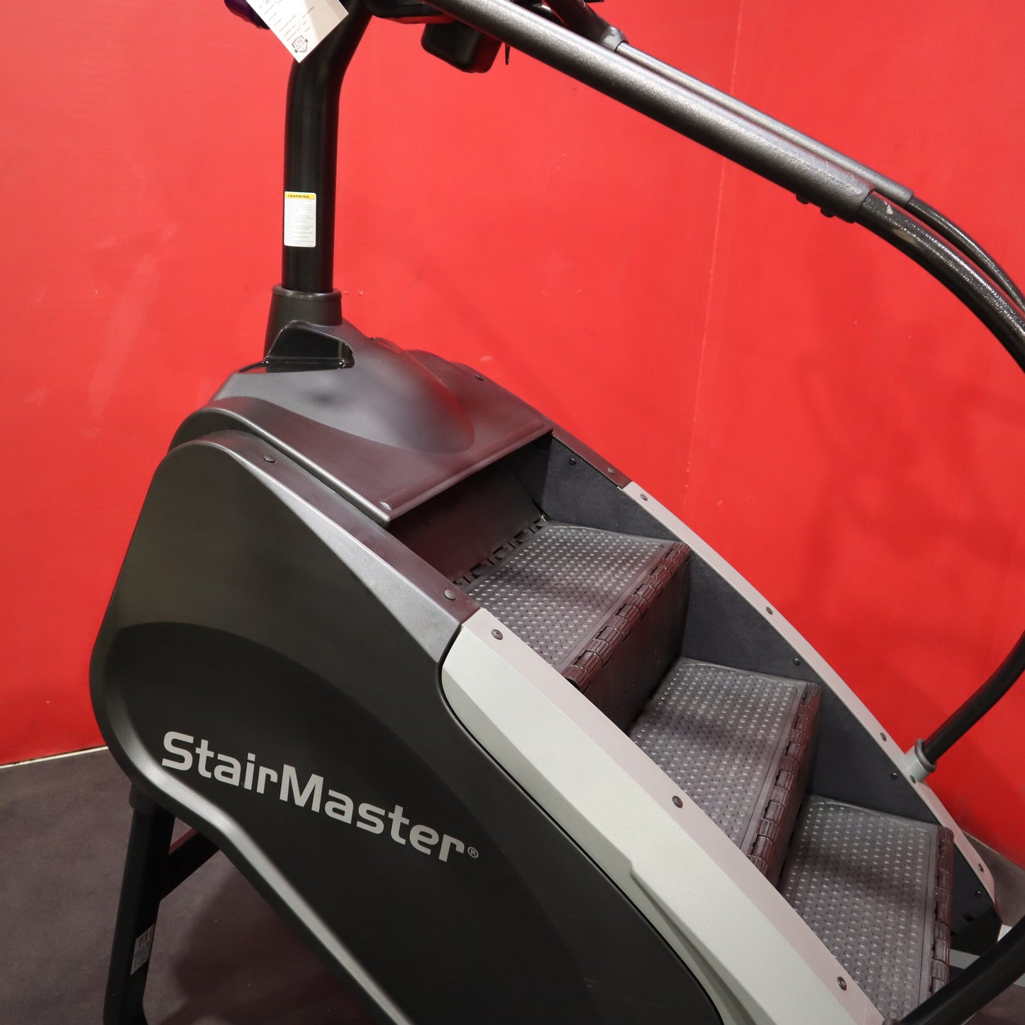 StairMaster 8 Series Gauntlet with 15-inch Embedded Console (Refurbished)