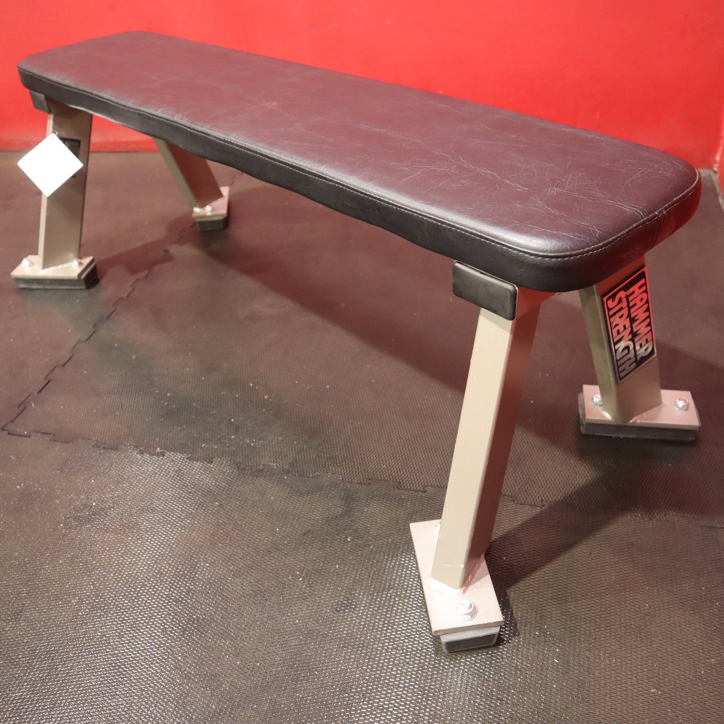 Hammer Strength Flat Bench (Refurbished)