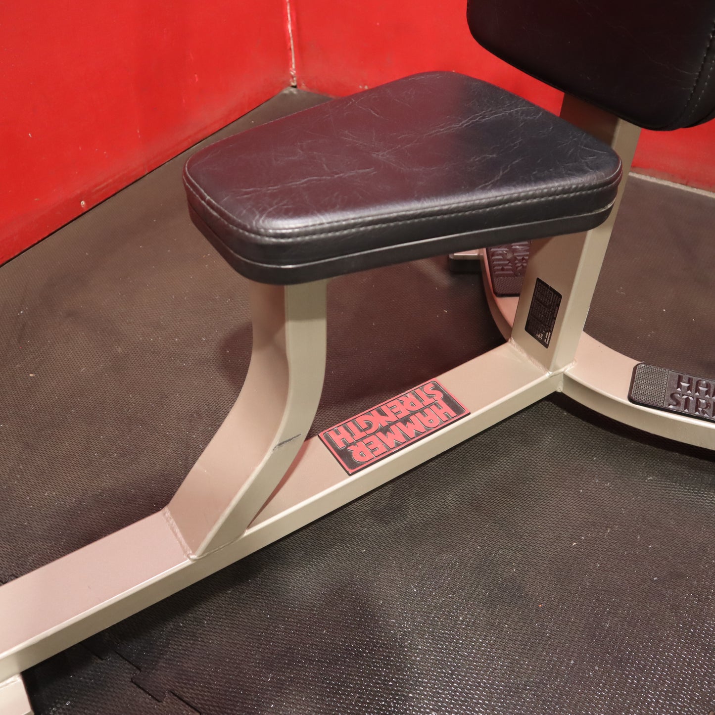 Hammer Strength Utility Bench (Refurbished)