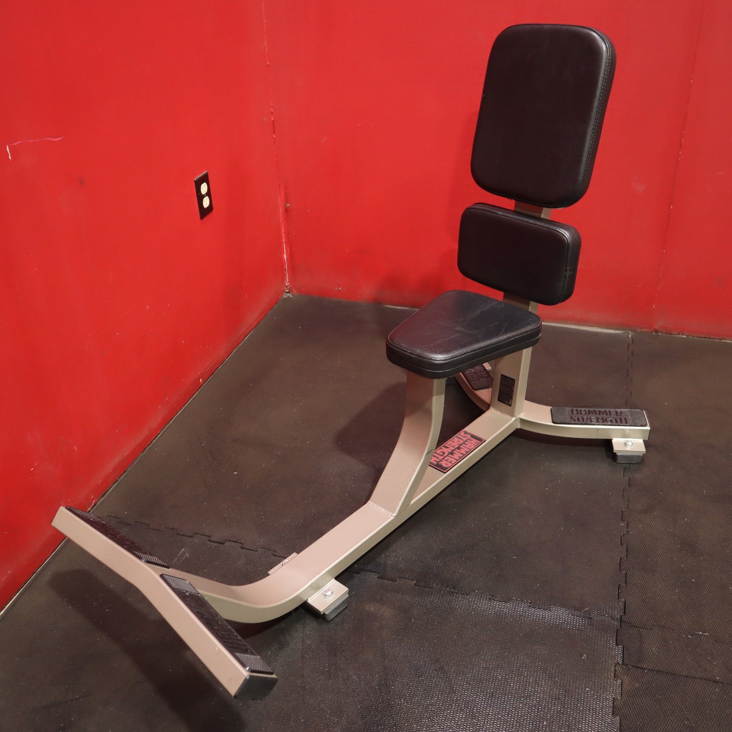 Hammer Strength Utility Bench (Refurbished)