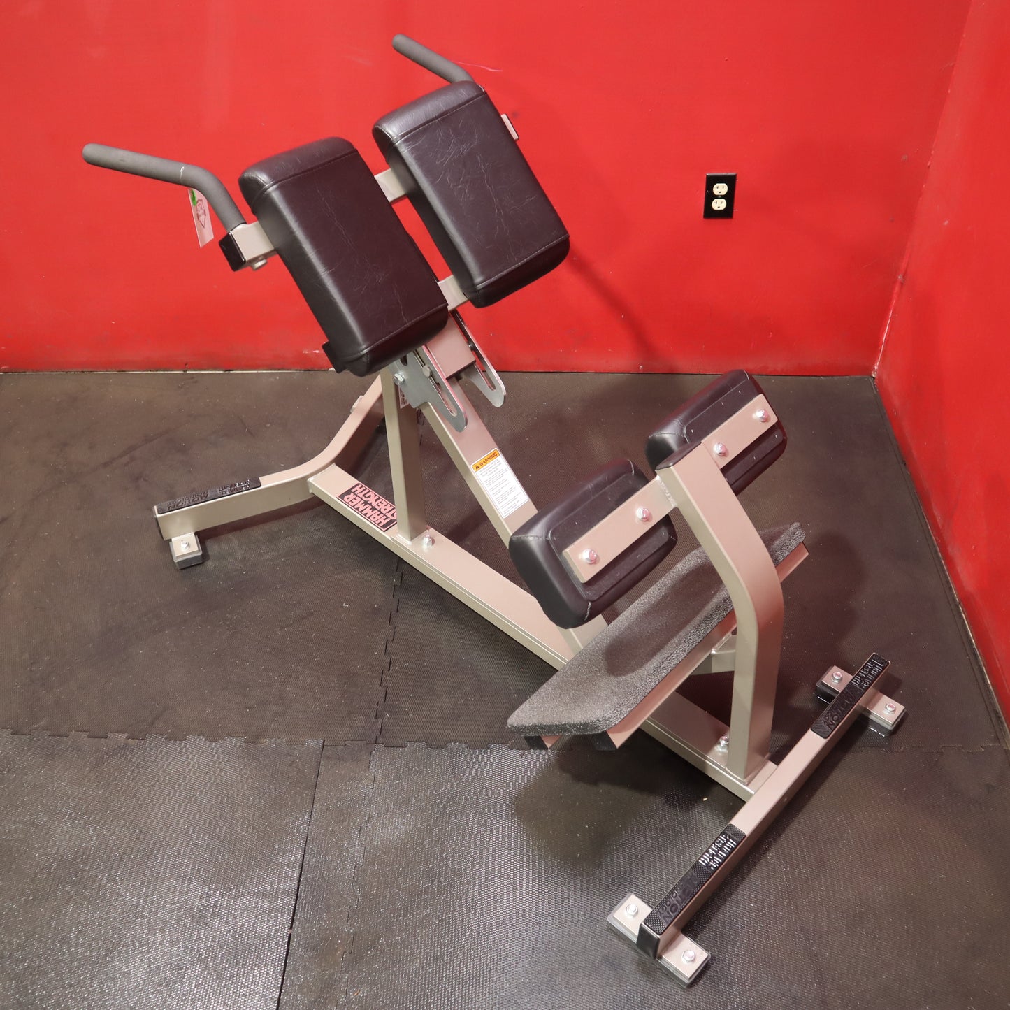 Hammer Strength Back Extension (Refurbished)