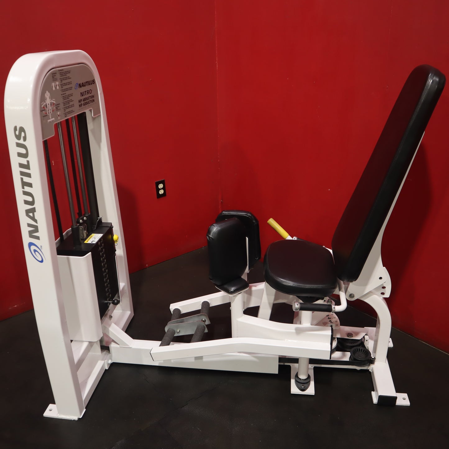 Nautilus Nitro Hip Abduction/Adduction (Refurbished)