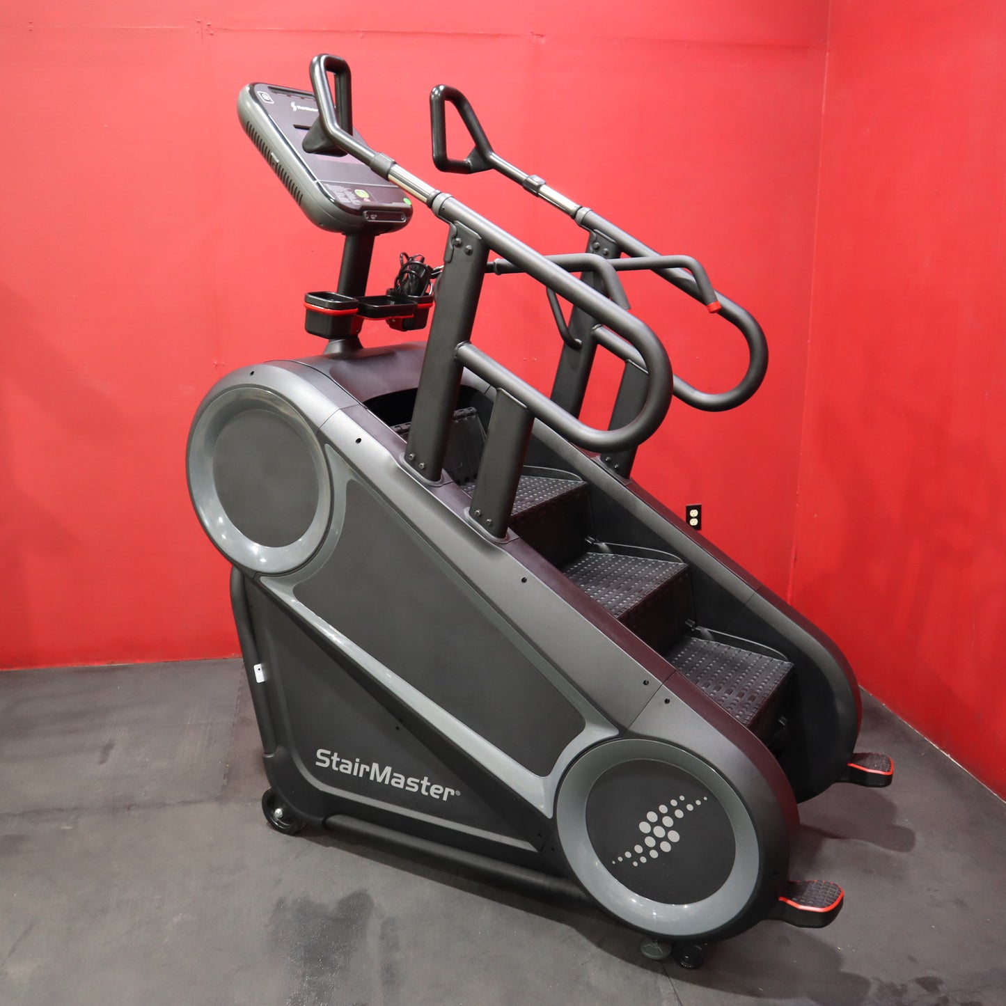 2021 StairMaster 10G Gauntlet 10 Series Stepmill with Overdrive Training - 10" Touch Screen Console (Refurbished)