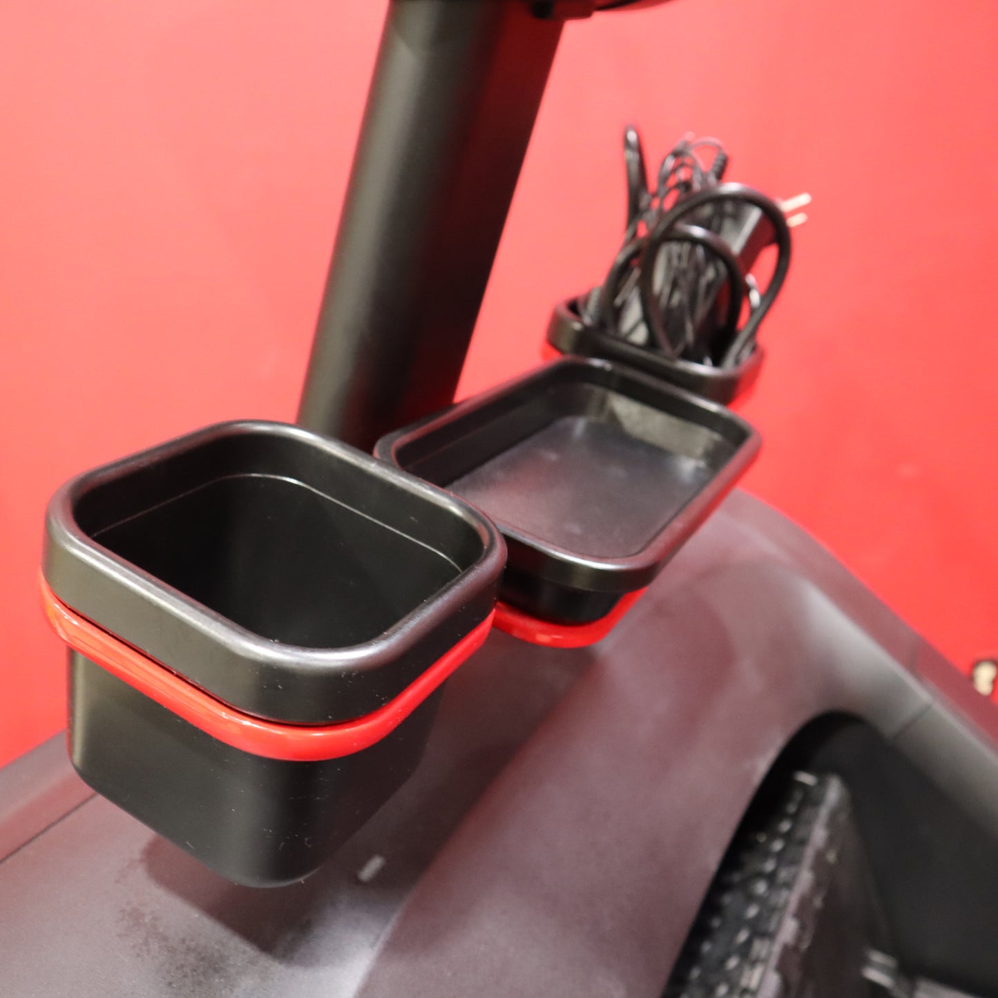 2021 StirMaster 10G Gauntlet 10 Series Stepmill con entrenamiento de sobremarcha-Consola de pantalla táctil de 10 "(reacondicionado)