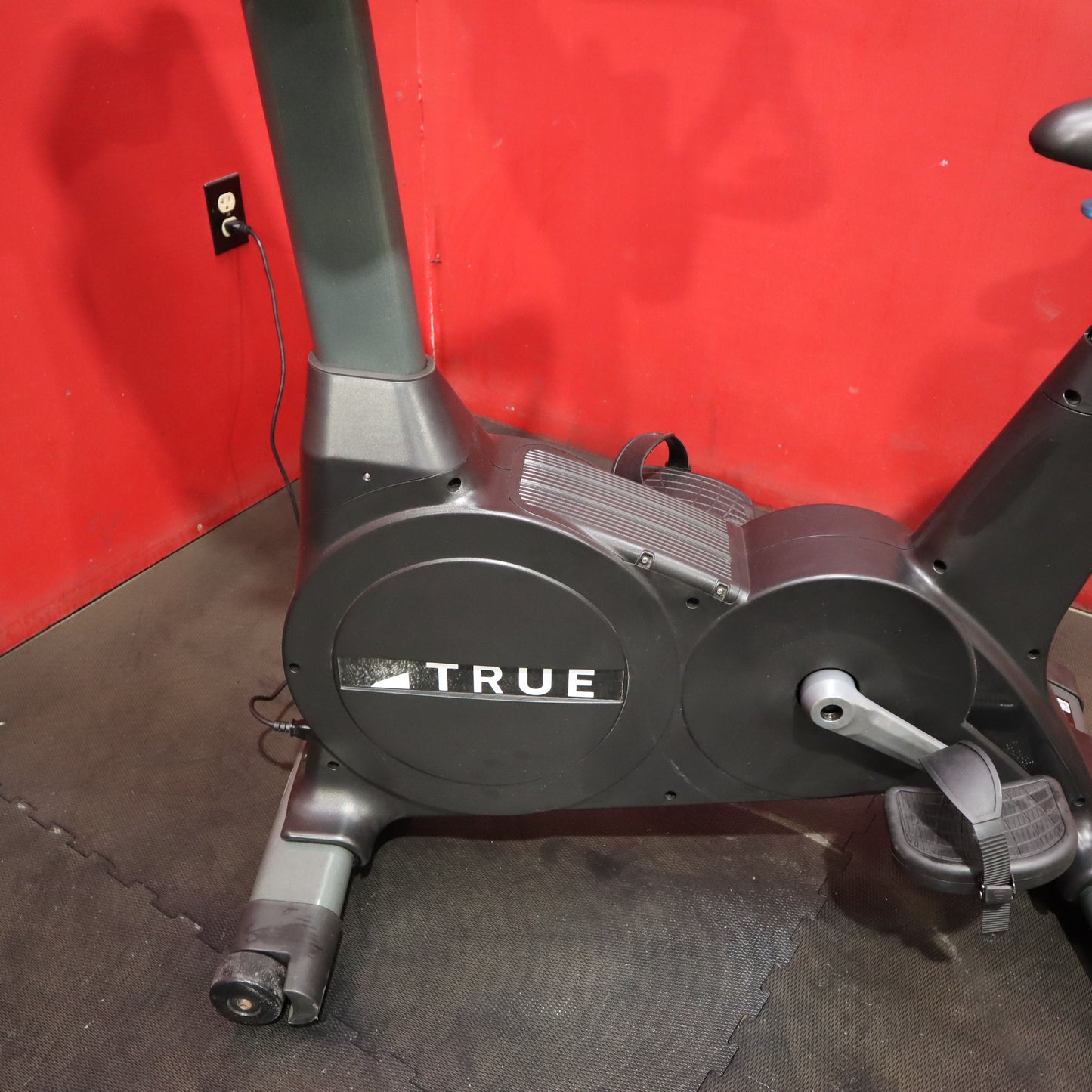 True C900 Upright Bike (Refurbished)